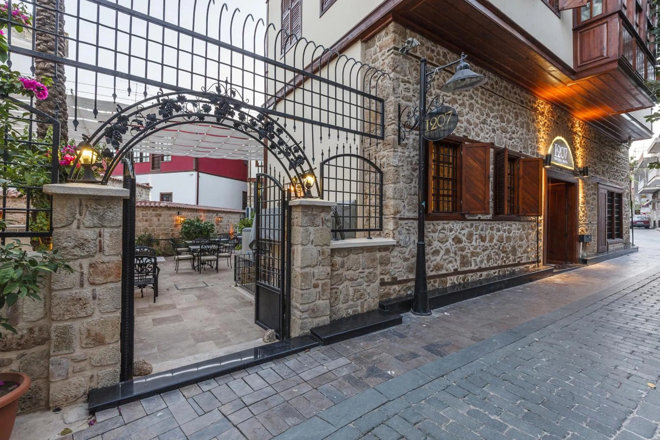 Nearby landmark in Hotel 1207 Special Class