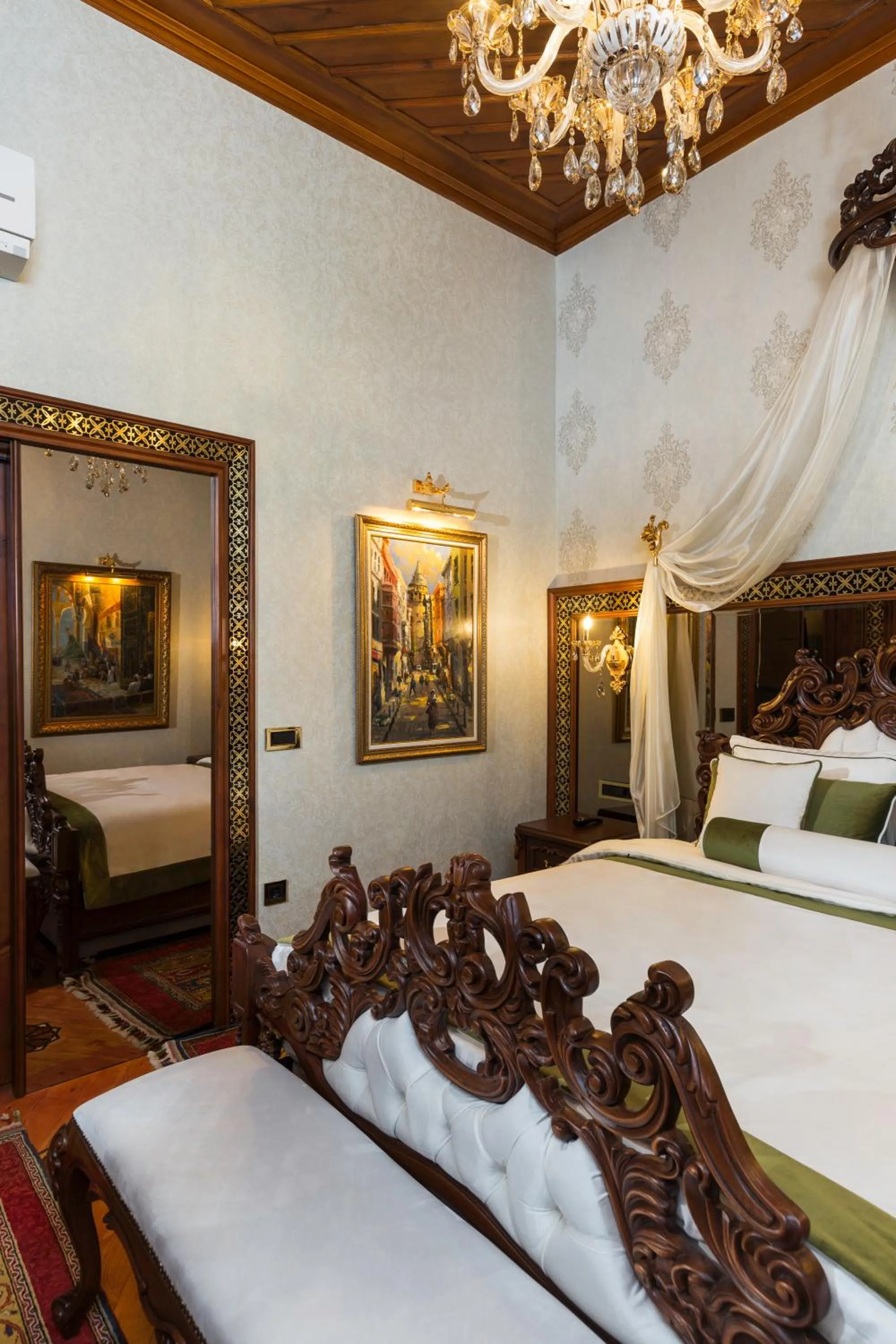 Bedroom, Bed in Hotel 1207 Special Class