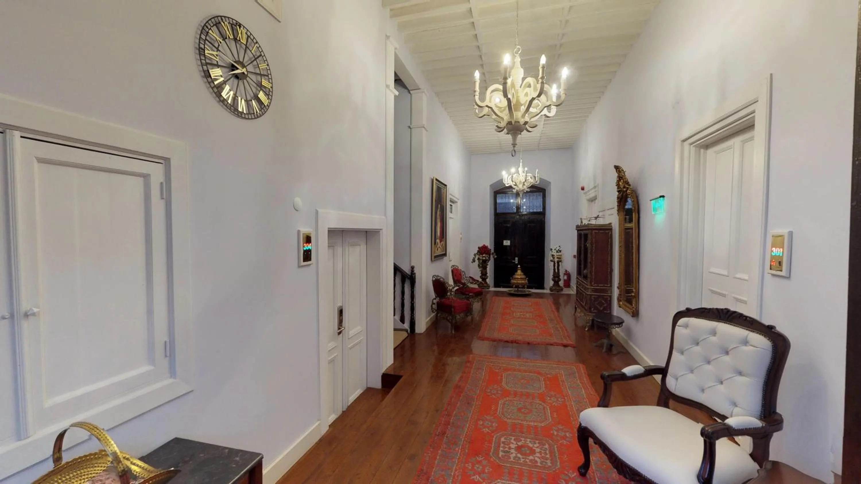 Facade/entrance in Hotel 1207 Special Class