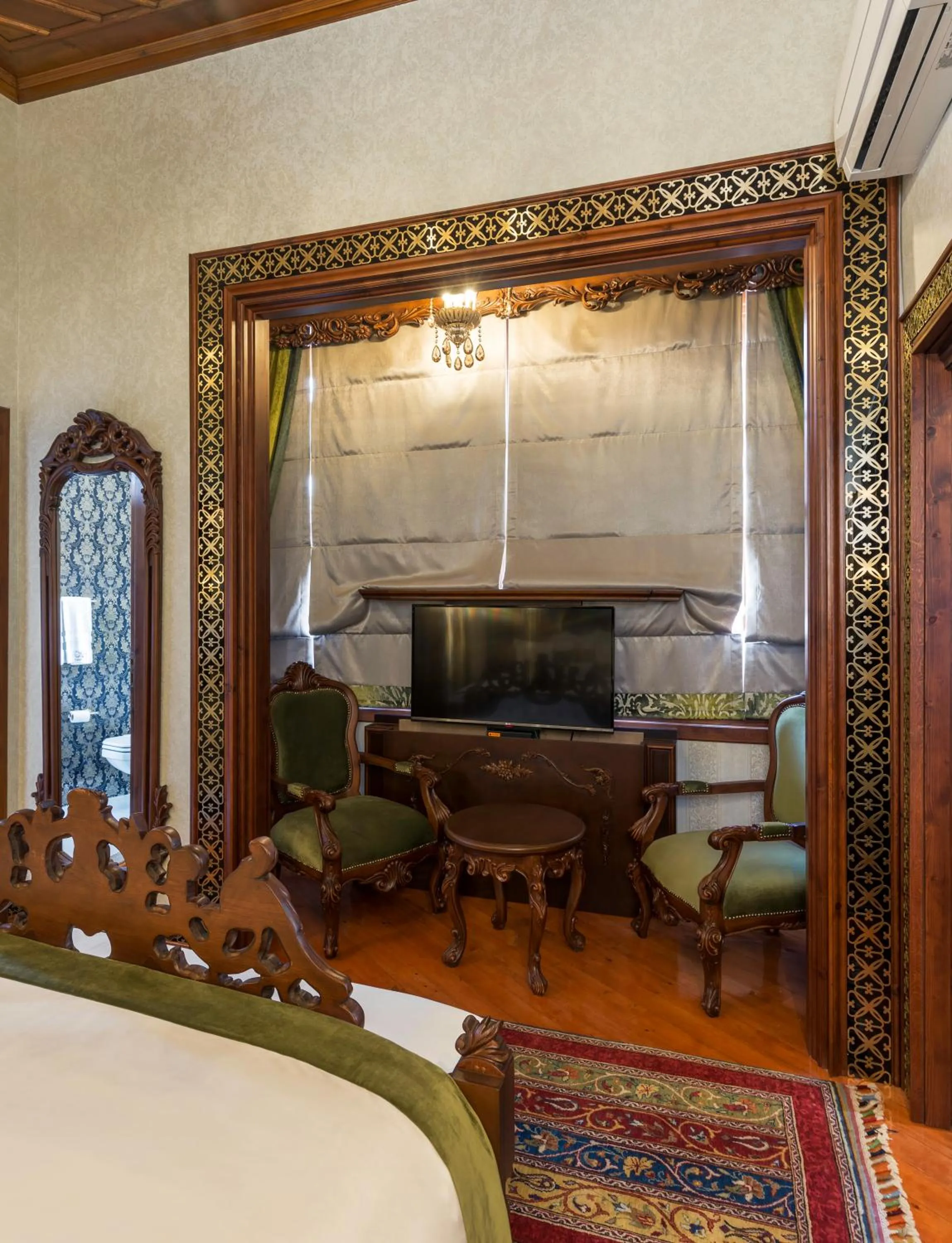 TV and multimedia in Hotel 1207 Special Class