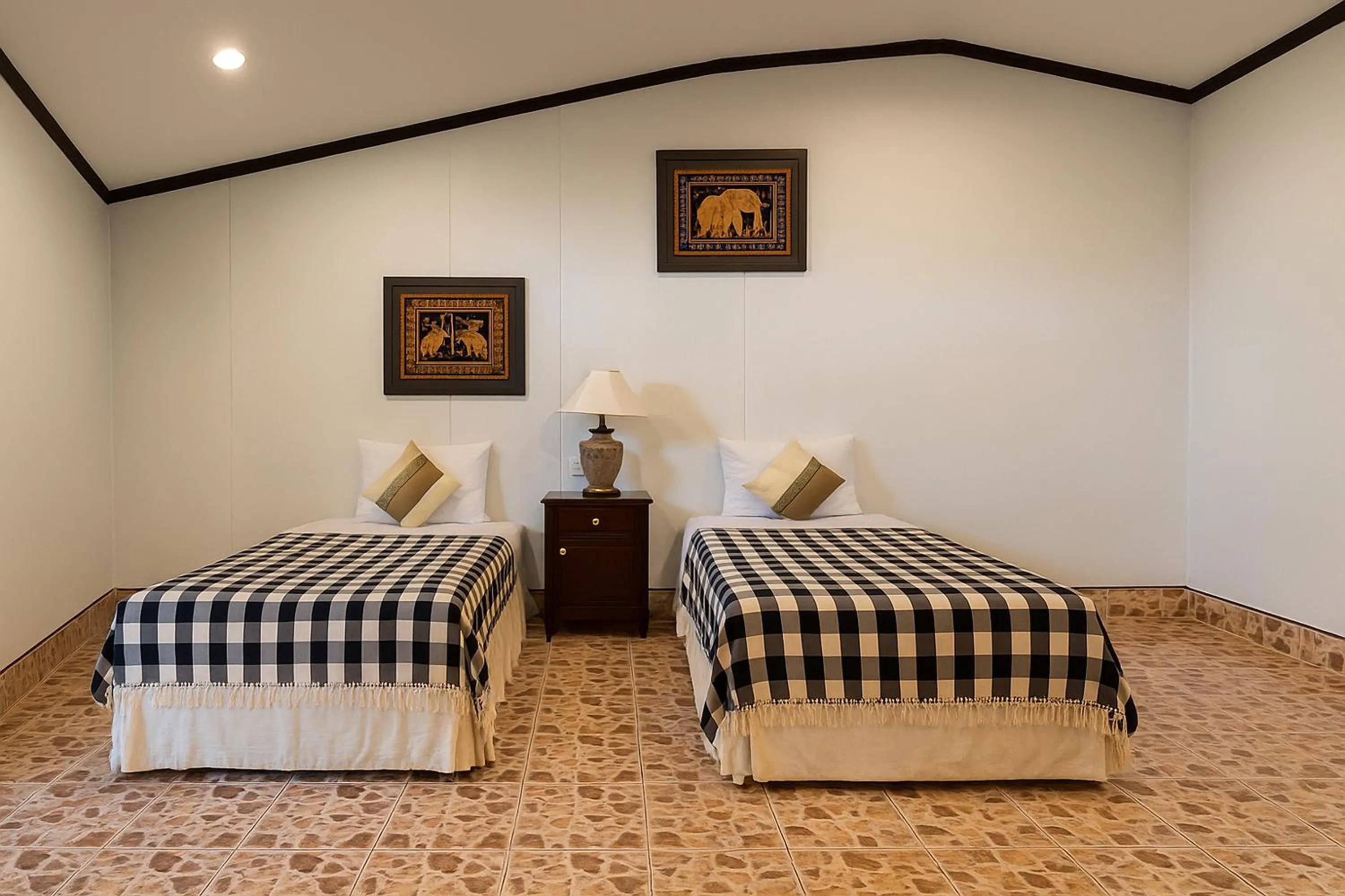 Bedroom, Bed in Kamala Orchid Guesthouse