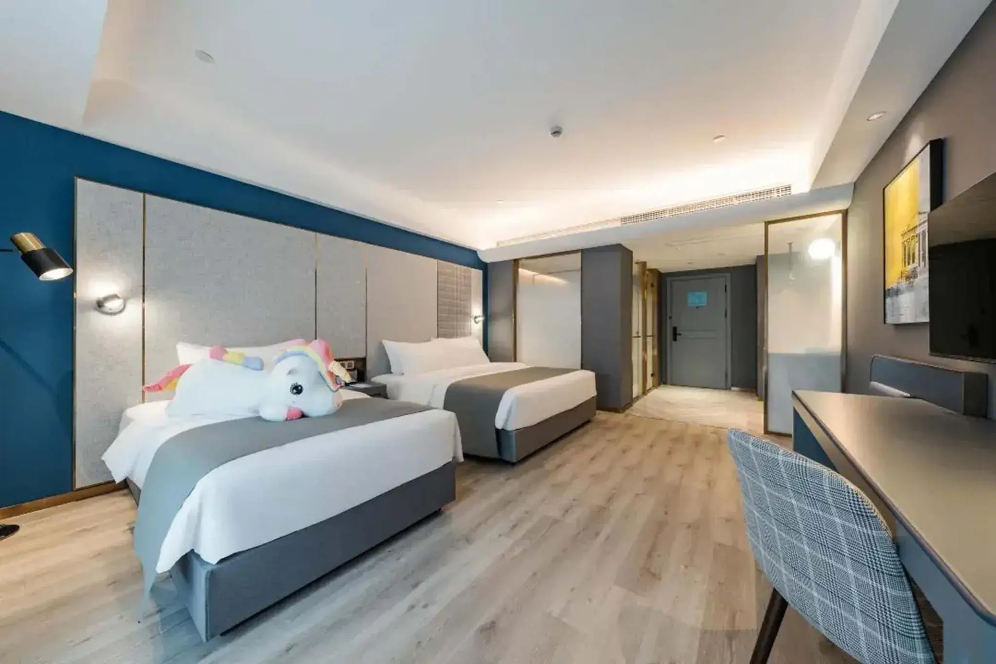 Superior Family Room in Shanghai Lujiazui Area BaBaiBan LANOU Hotel Superior Family Room in Shanghai Lujiazui Area BaBaiBan LANOU Hotel