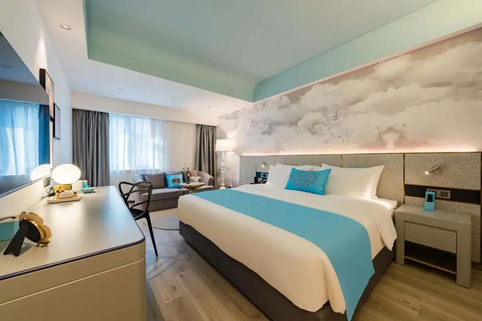 Photo of the whole room, Bed in Shanghai Lujiazui Area BaBaiBan LANOU Hotel