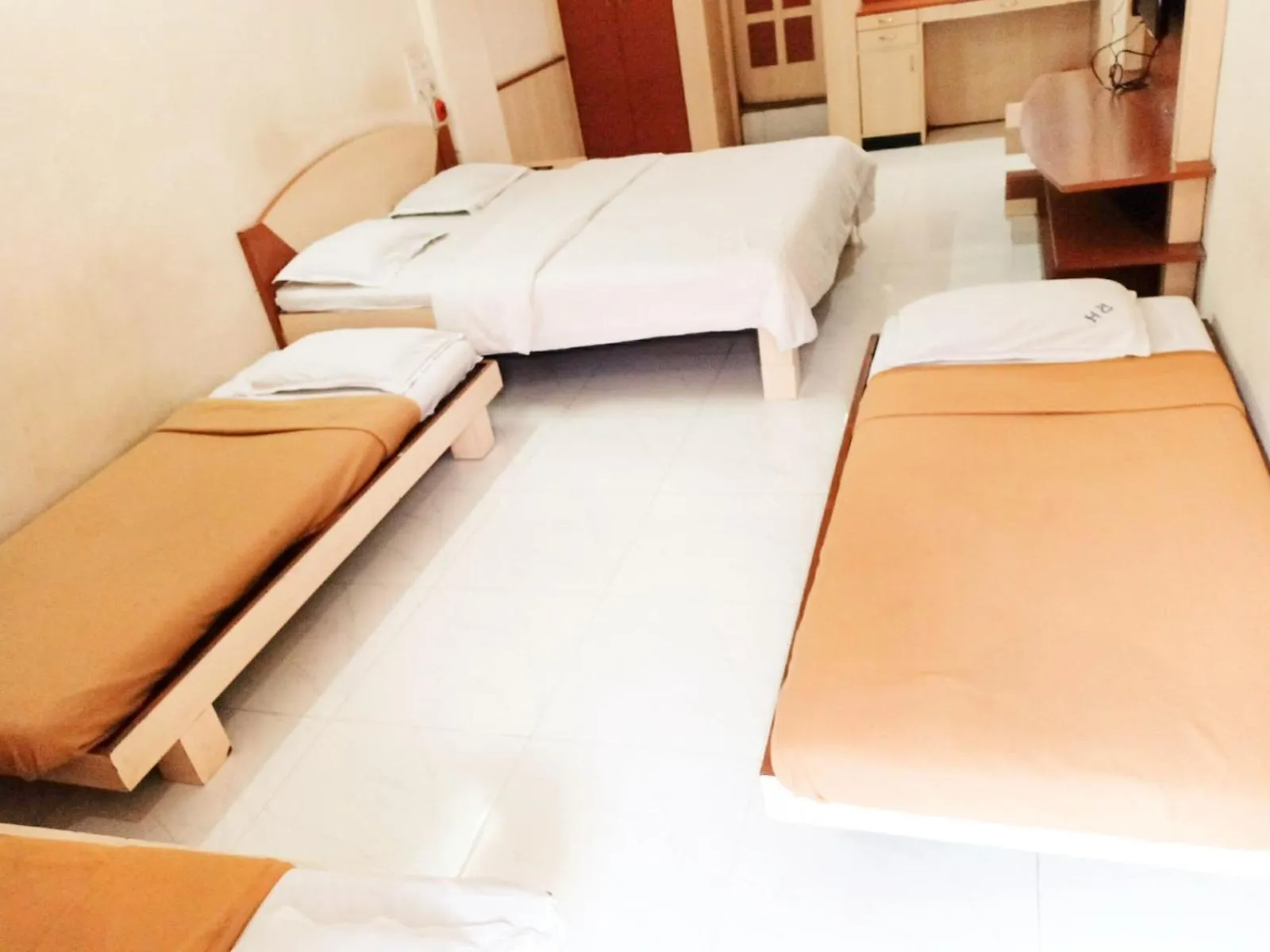 Bedroom, Bed in Royale Heritage