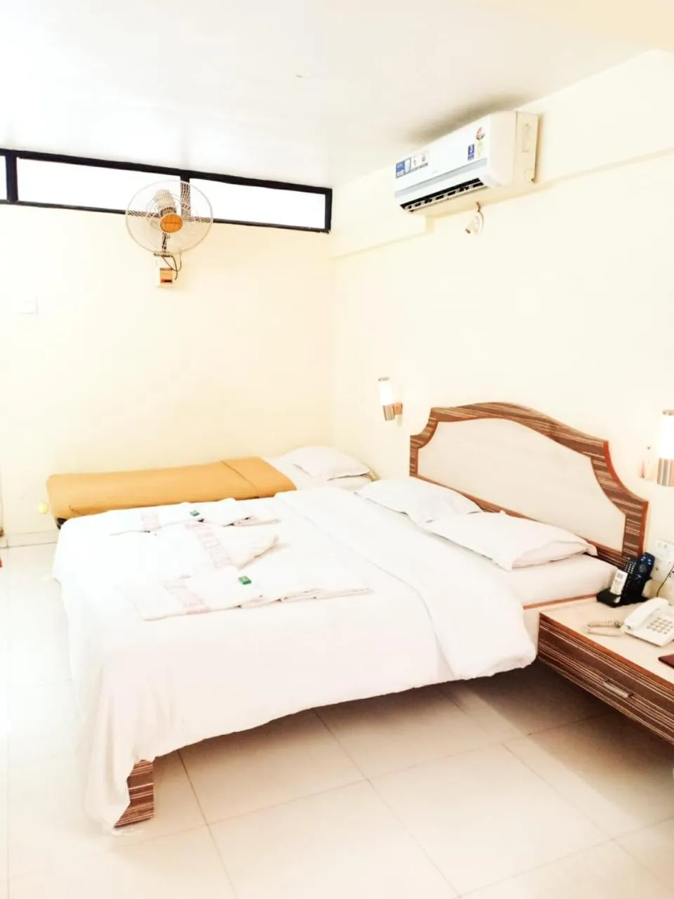 Bed in Royale Heritage