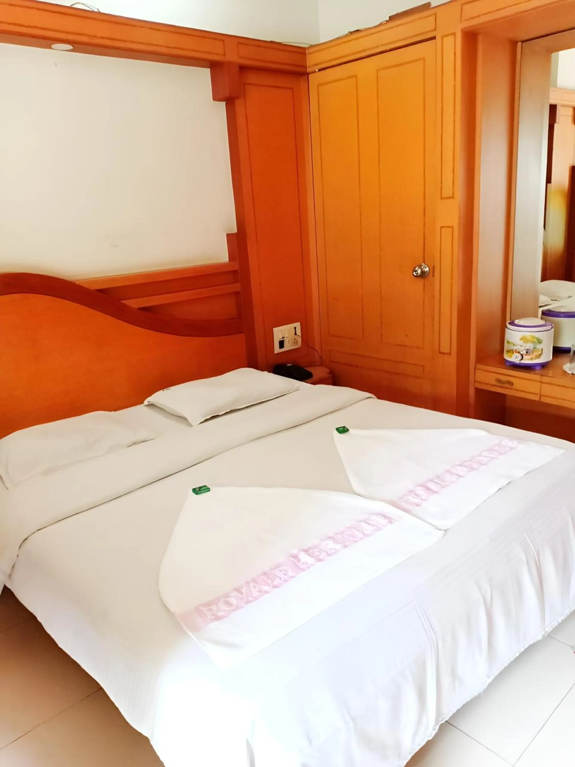 Bed in Royale Heritage