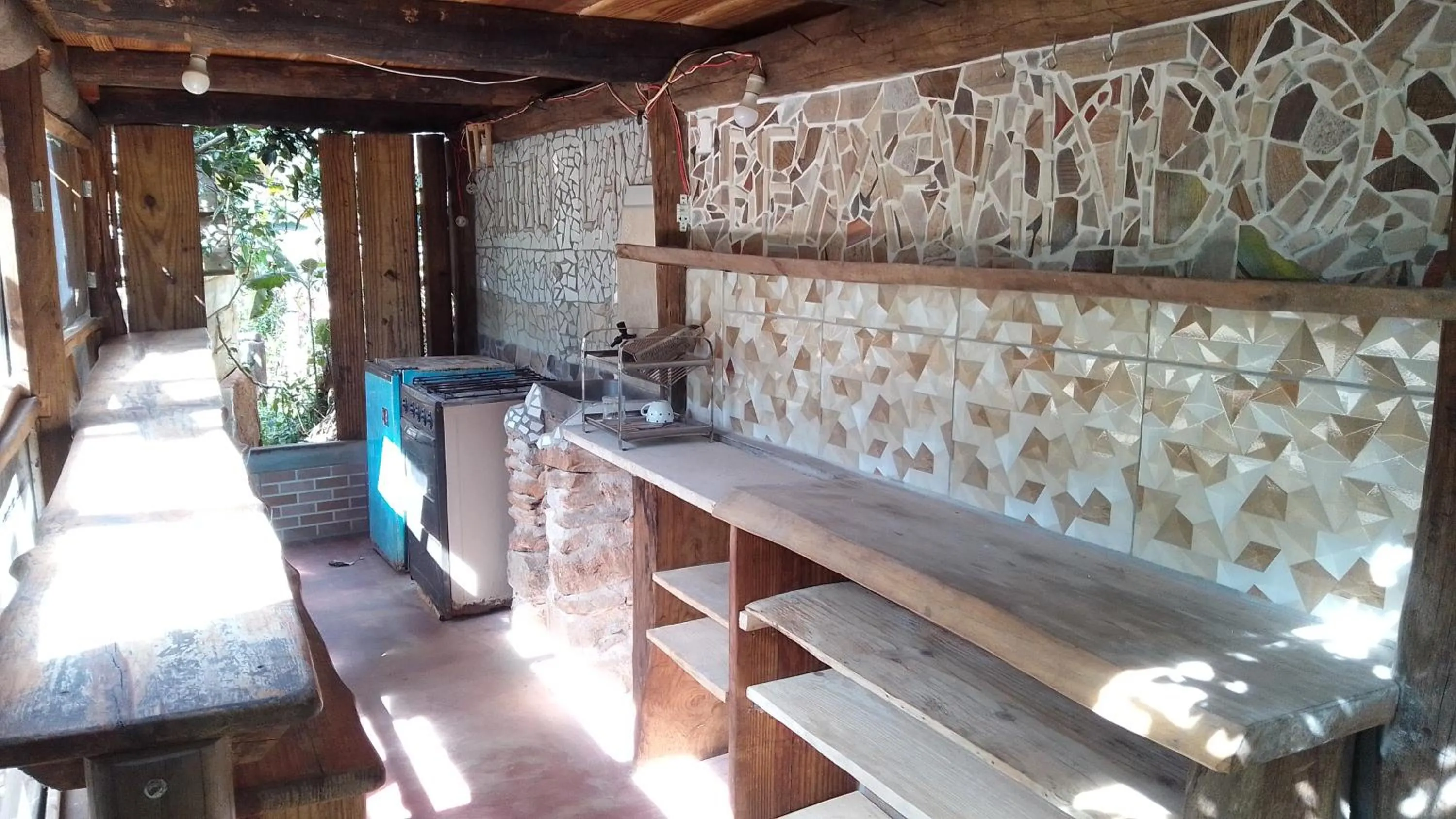 Communal kitchen in Orgânica-Mente B&B