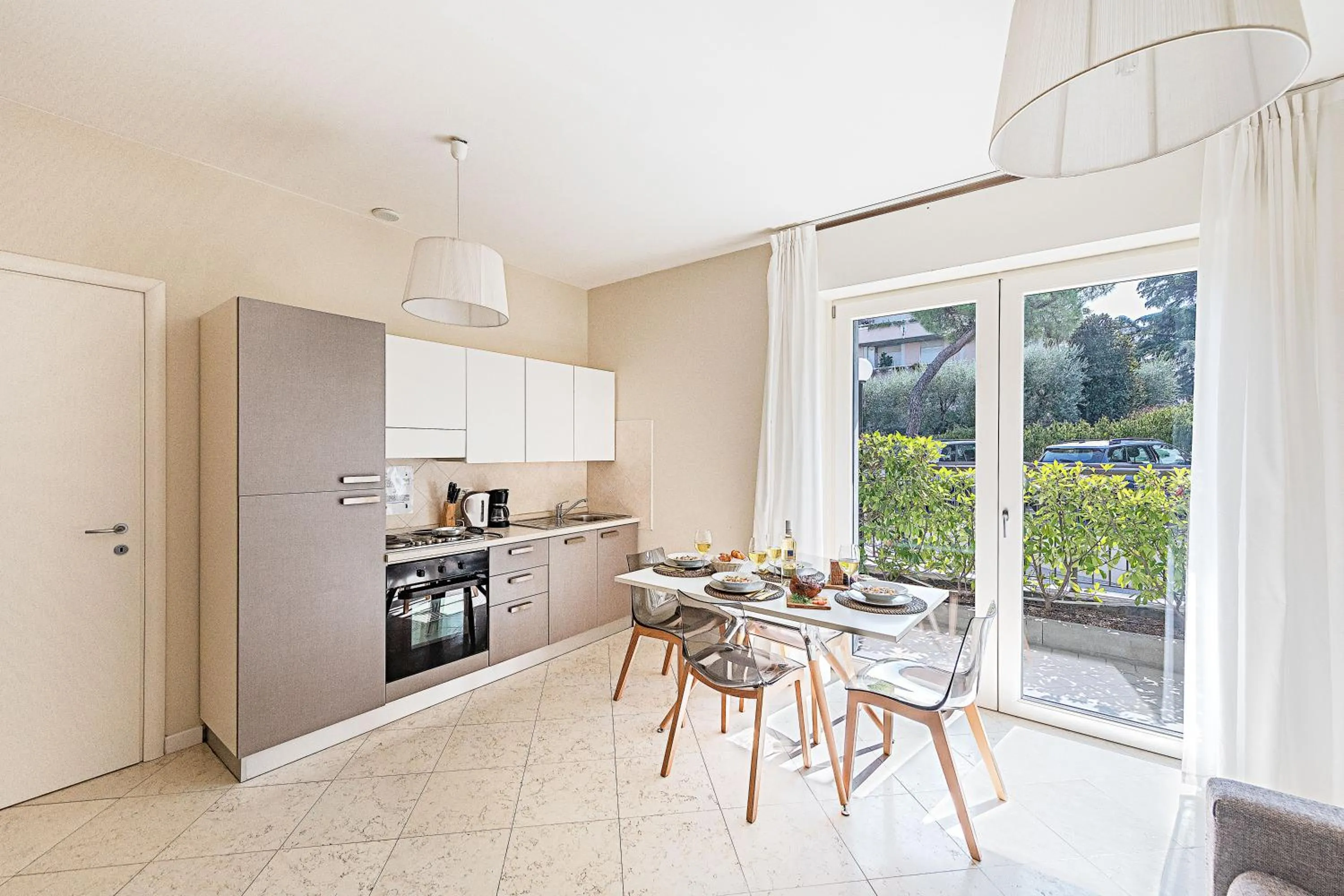 Kitchen or kitchenette in Residenza Miralago by Wonderful Italy