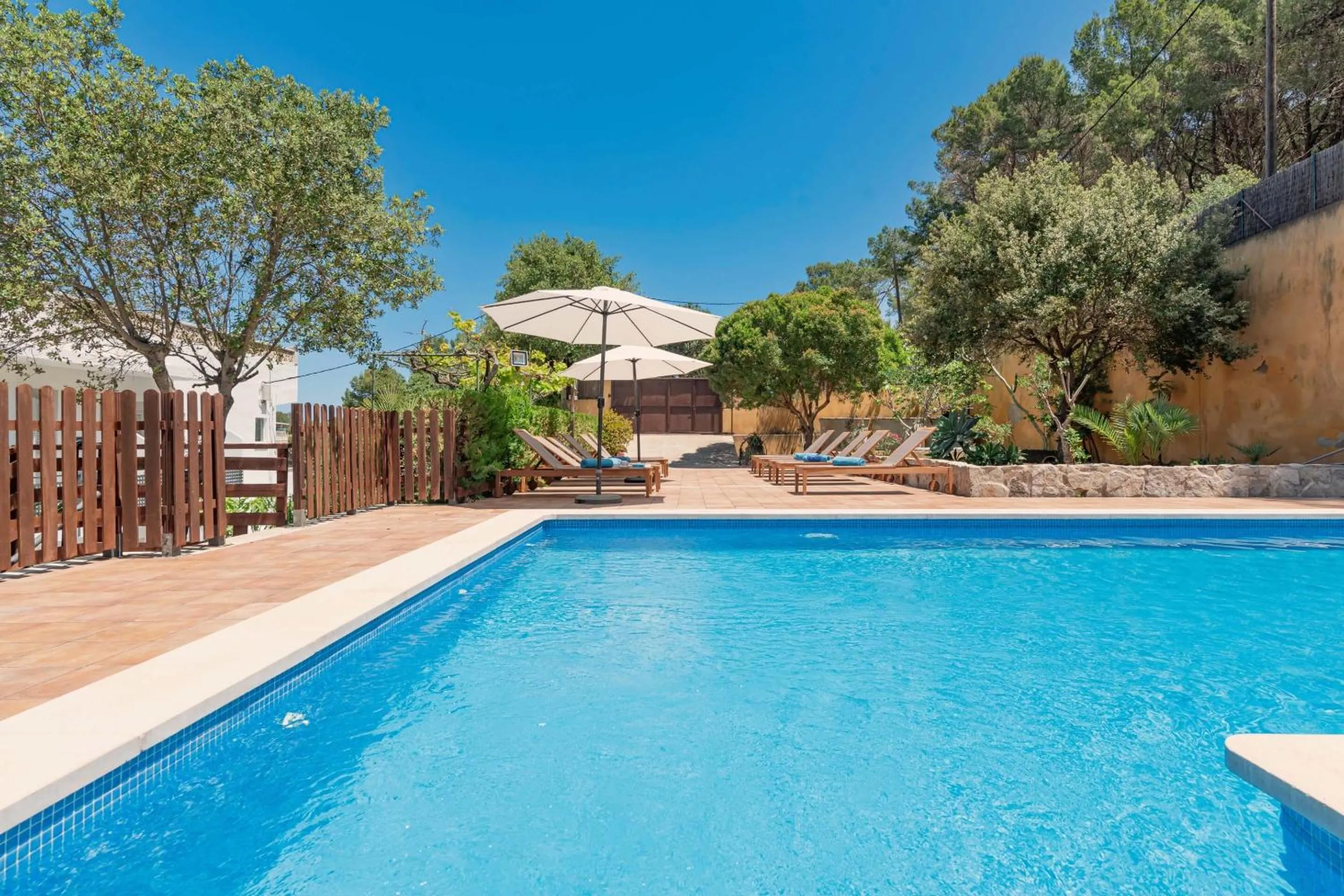 Swimming pool in Boutique Hotel Oriola