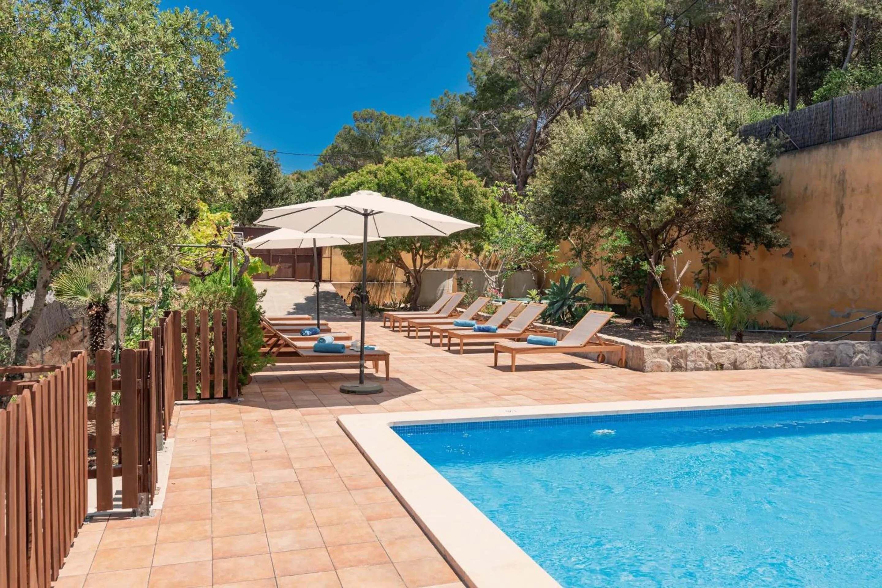 Swimming pool in Boutique Hotel Oriola