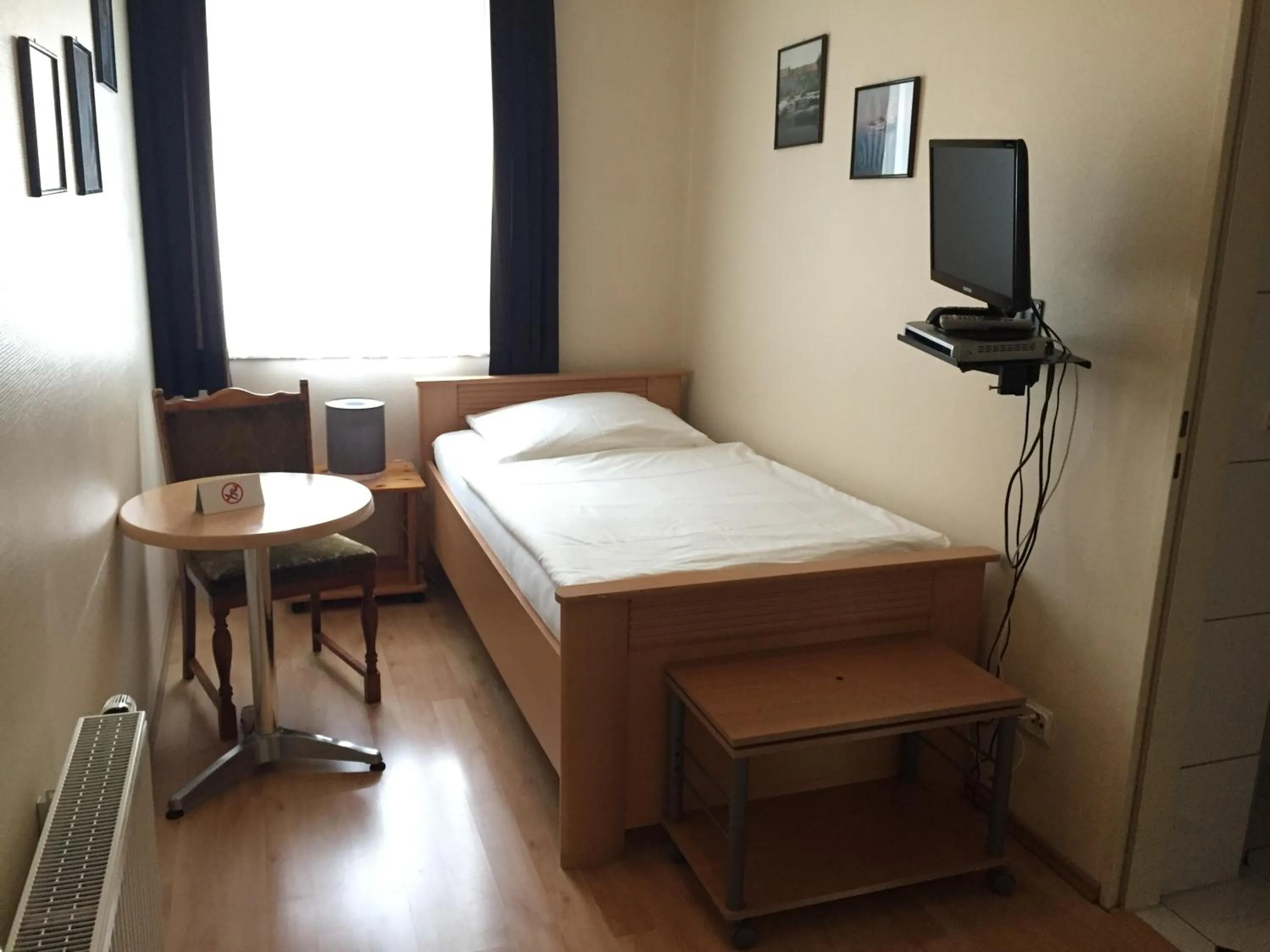 Bed in Hotel Restaurant Zagreb