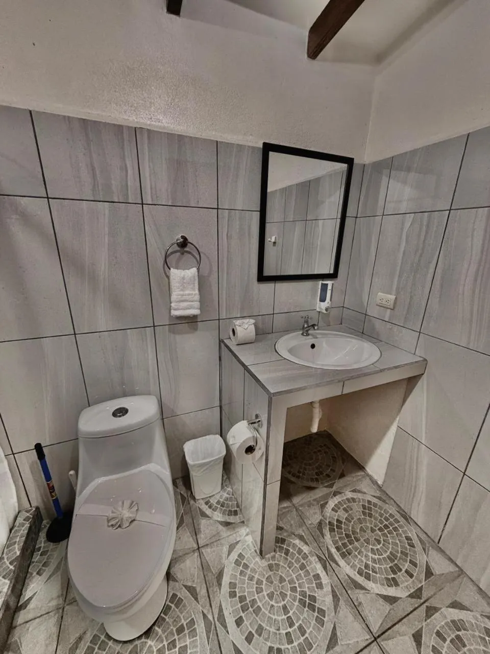 Loma Real Hot Springs Bed & Breakfast