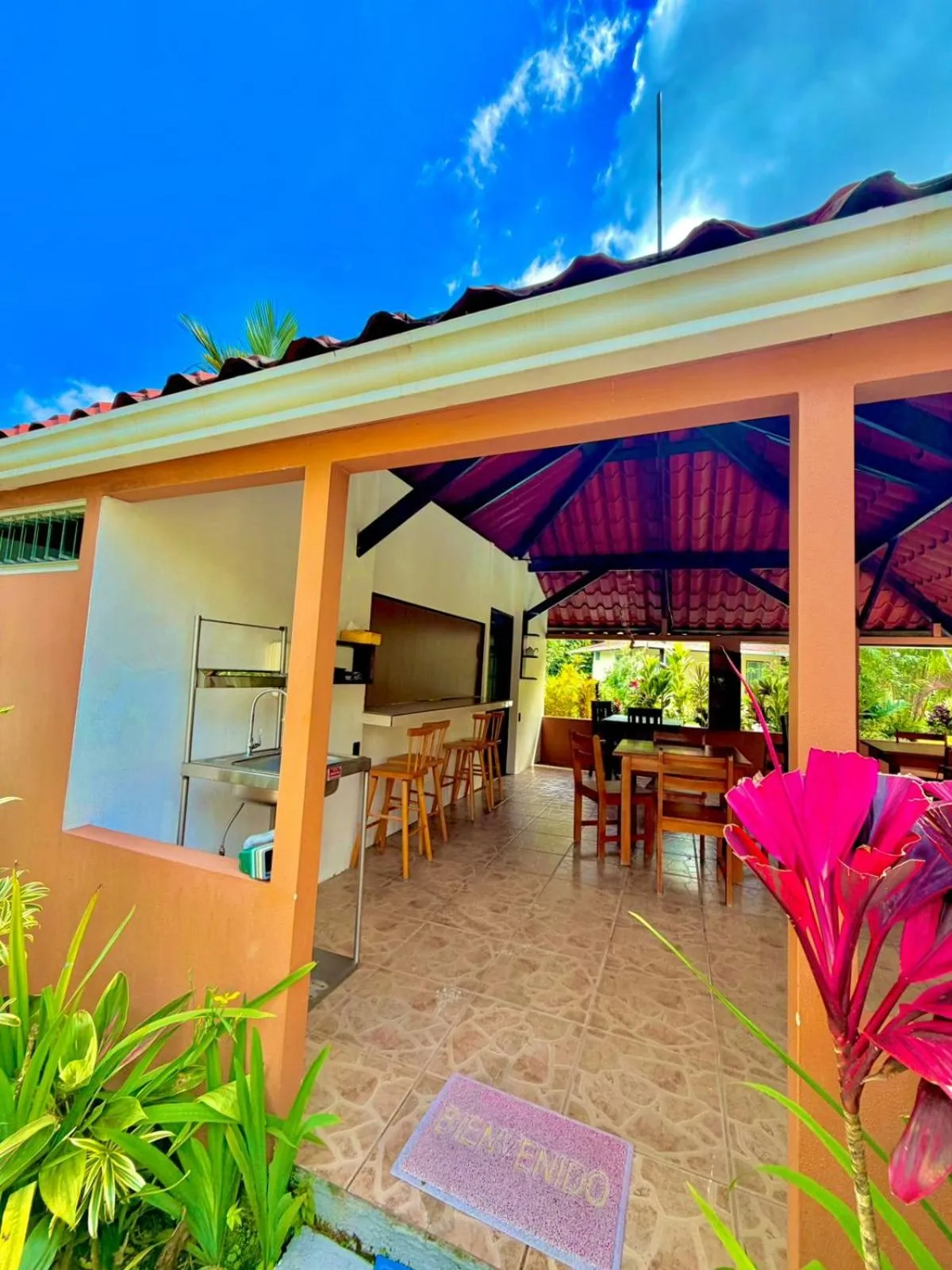 Loma Real Hot Springs Bed & Breakfast