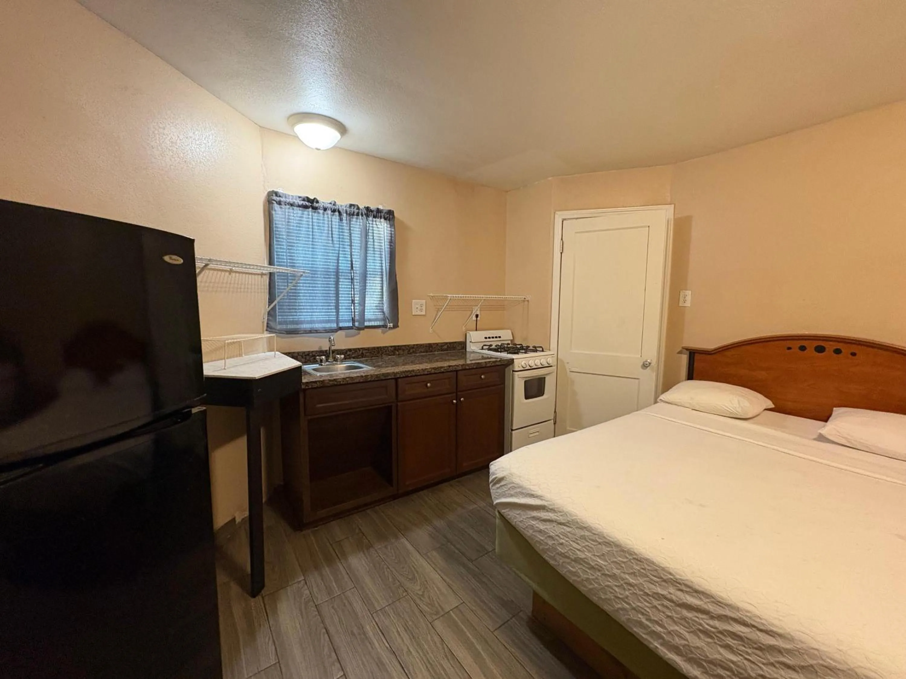 Bedroom, Bed in SE'Air Motel By Townhouse Corpus Christi - Padre Island Tx