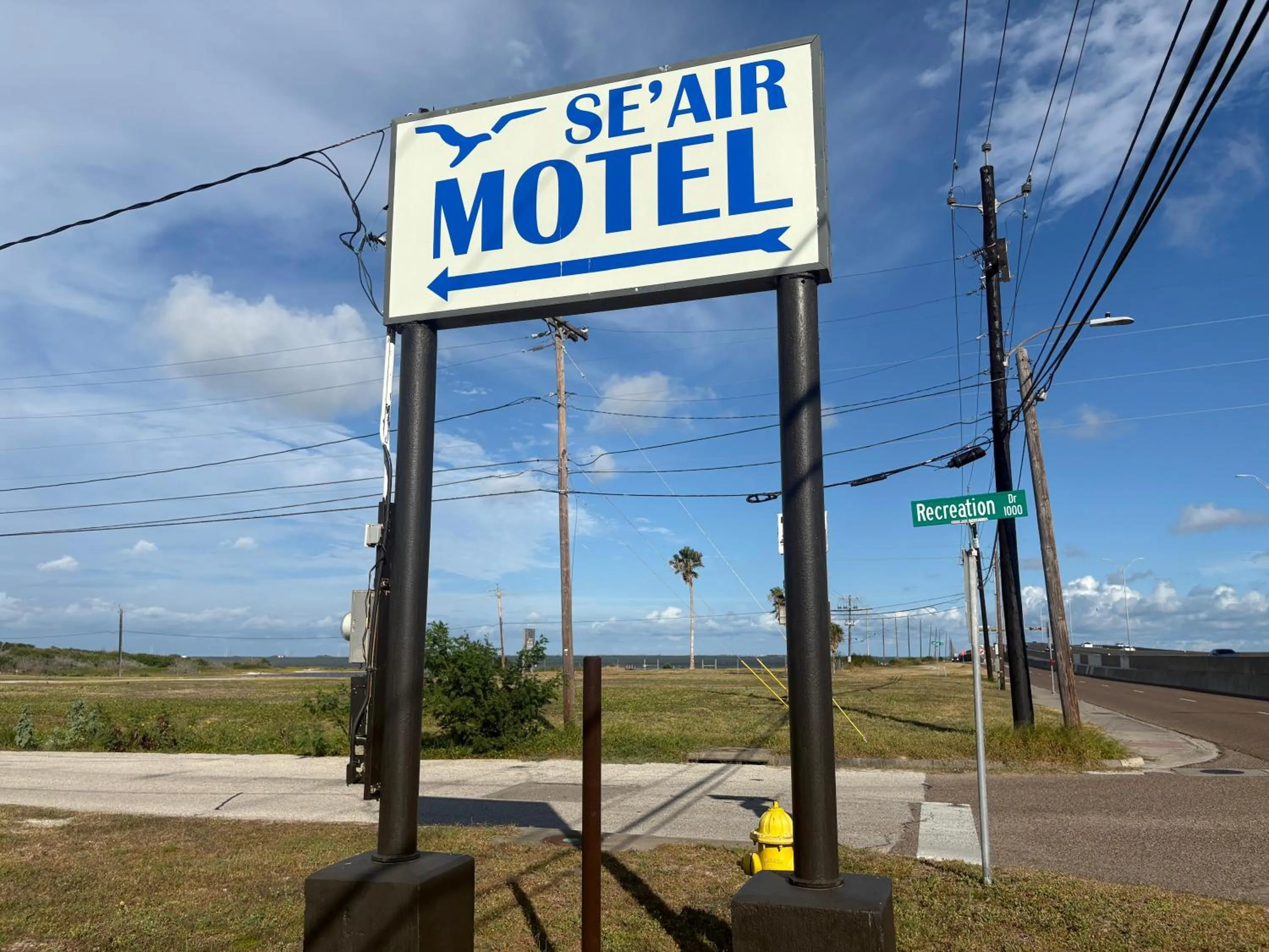 Facade/entrance in SE'Air Motel By Townhouse Corpus Christi - Padre Island Tx
