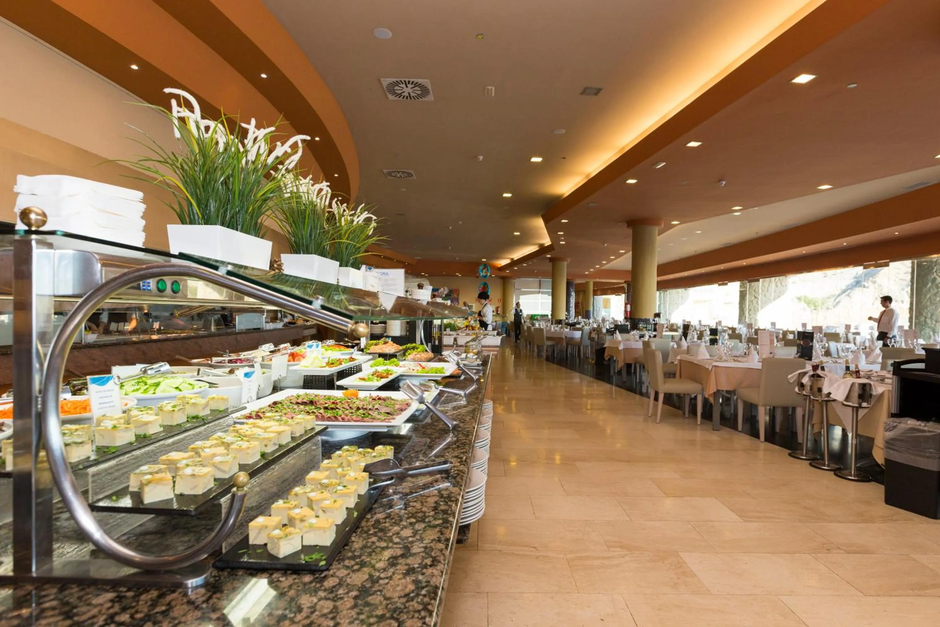 Restaurant/places to eat in Gloria Palace Royal Hotel & Spa