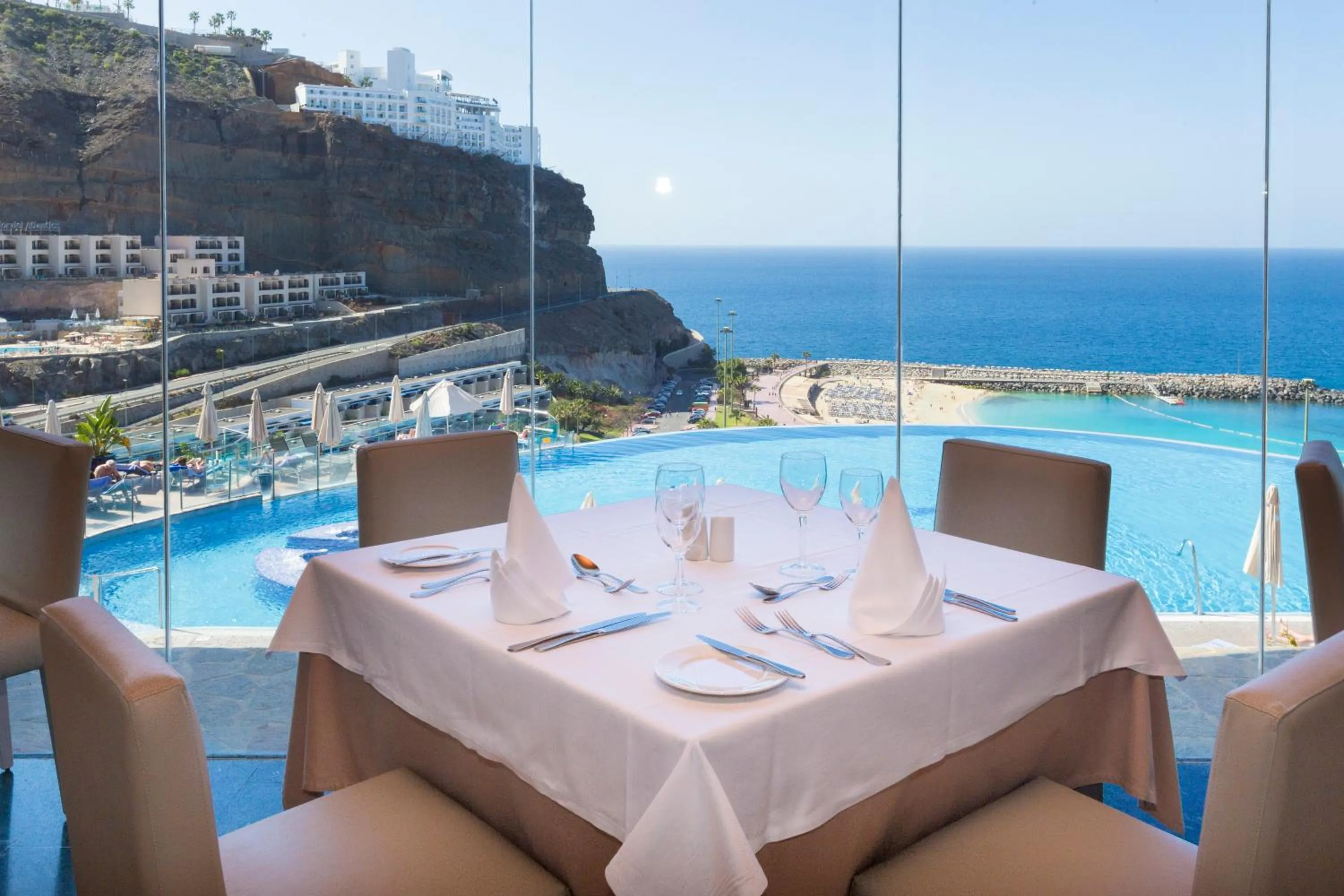 Restaurant/places to eat in Gloria Palace Royal Hotel & Spa