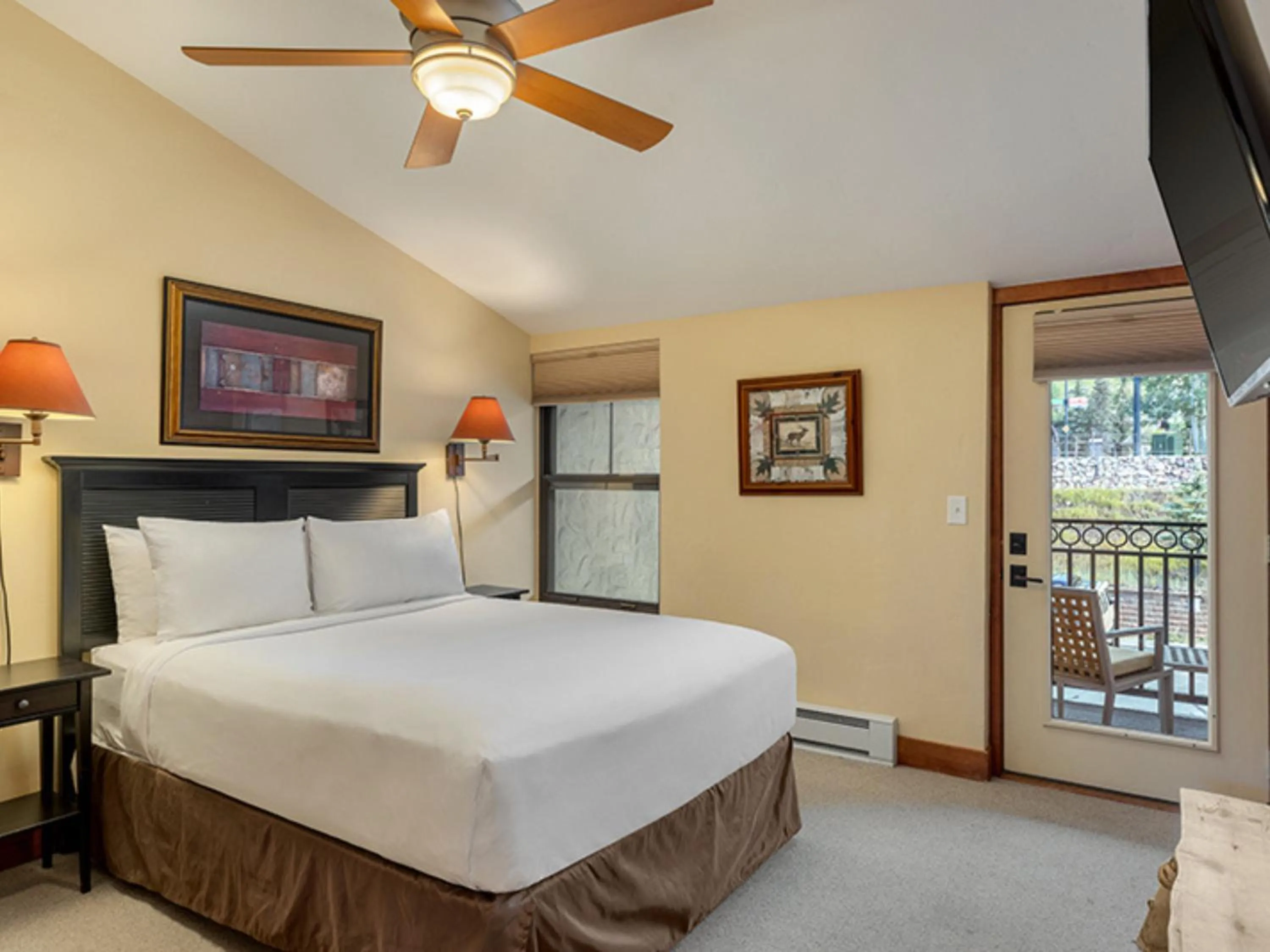 Bedroom, Bed in The Landmark