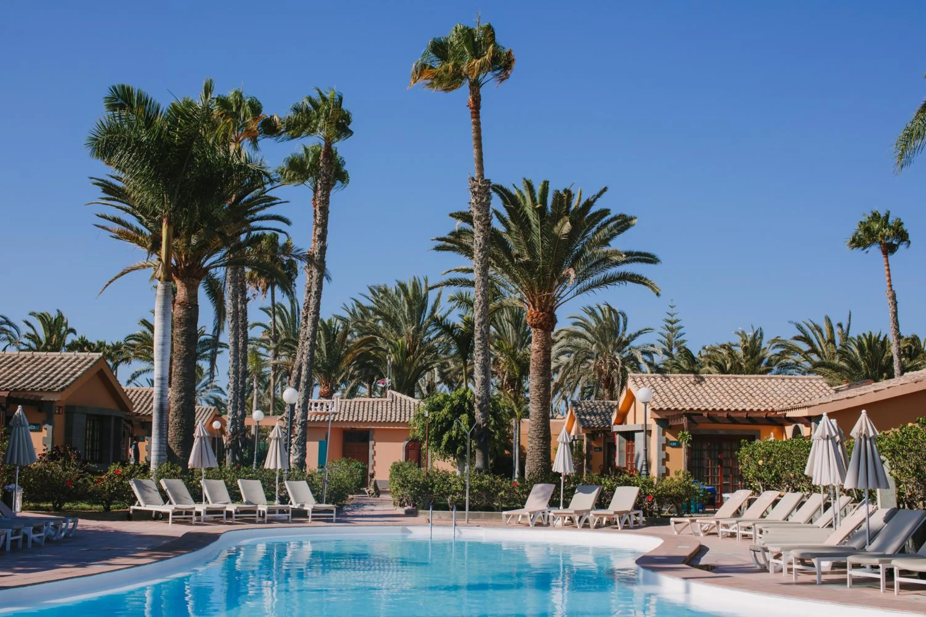 Swimming pool in Maspalomas Resort by Dunas