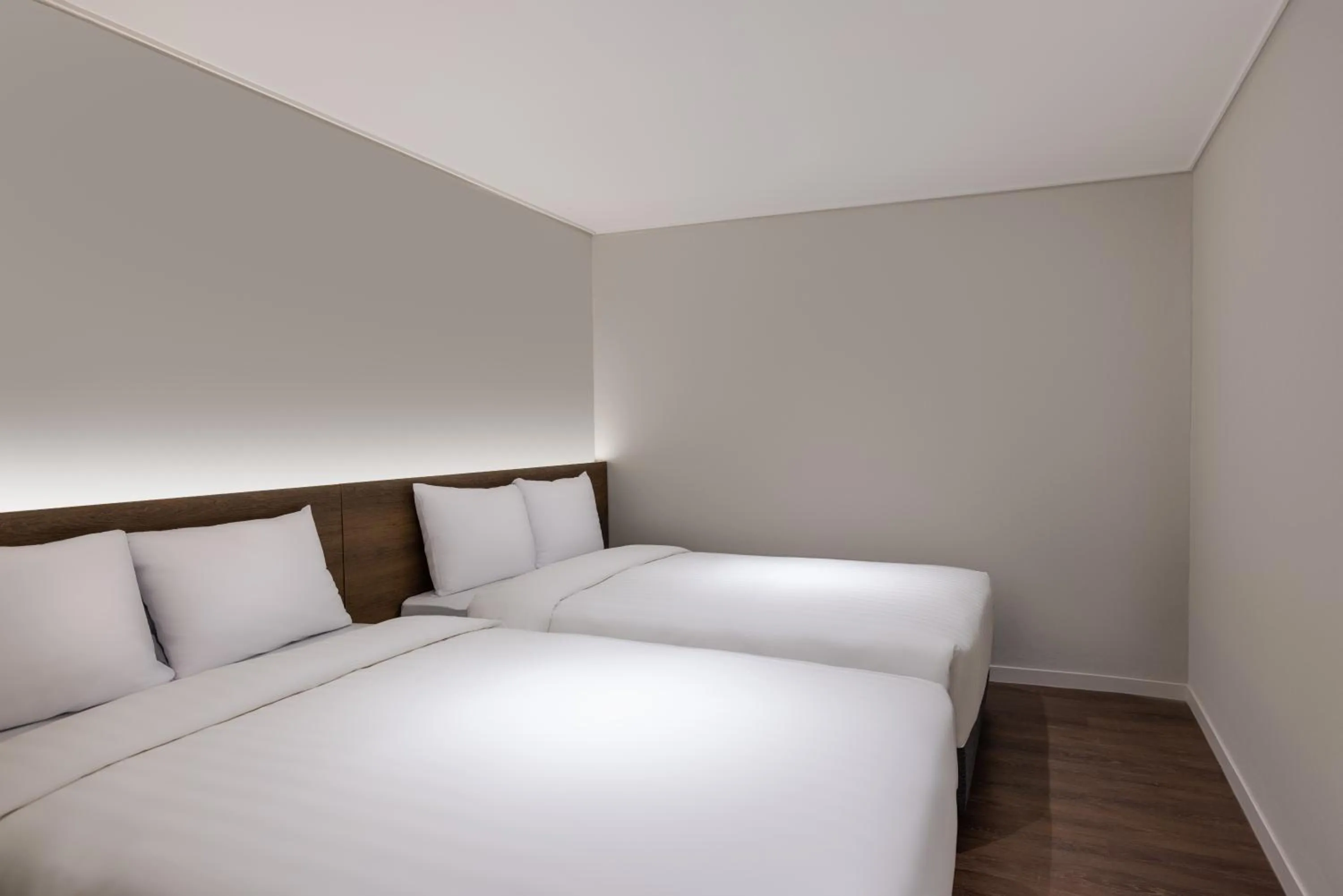 Photo of the whole room, Bed in Kensington Resort Jeju Jungmun