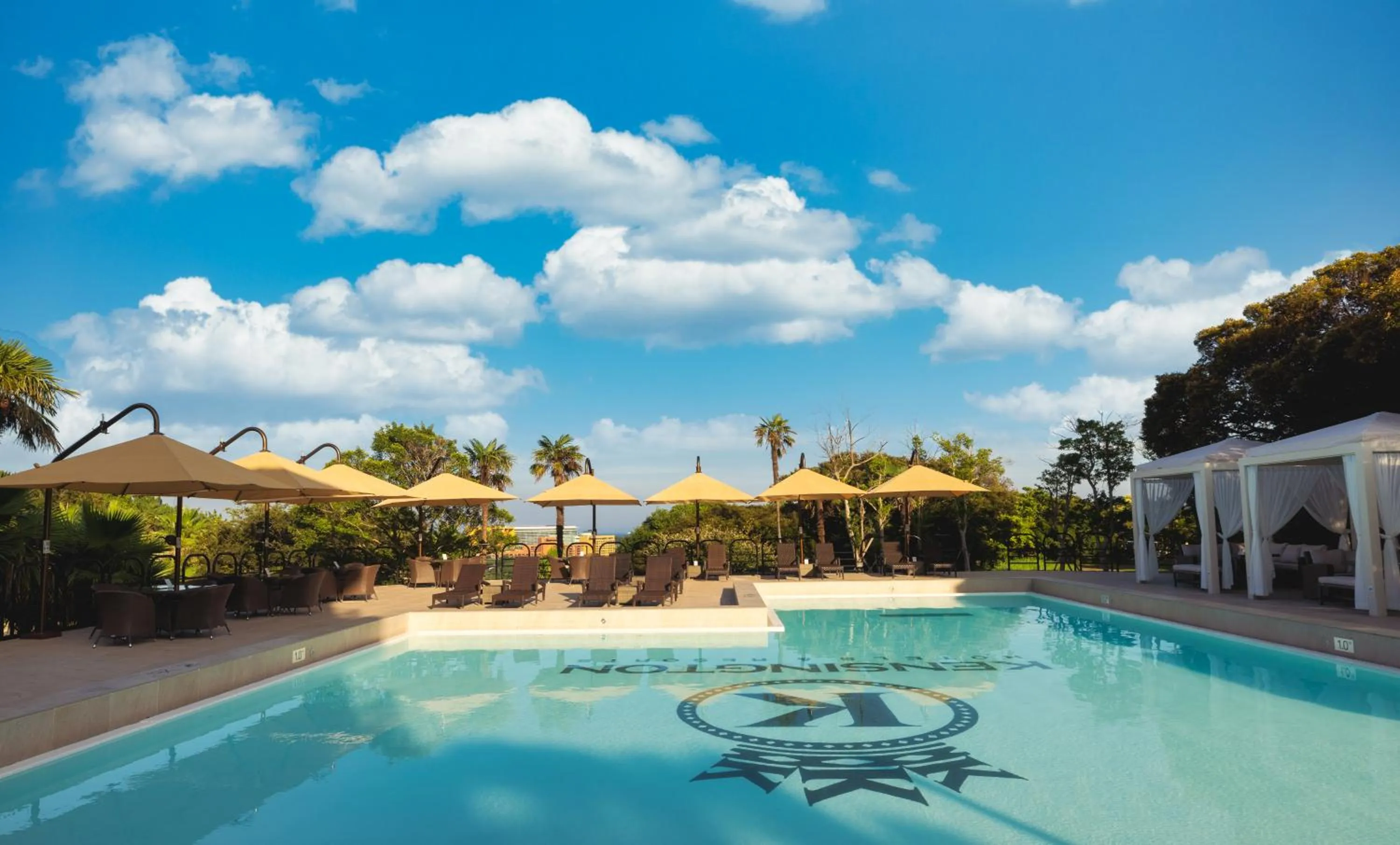 Seating area in Kensington Resort Jeju Jungmun