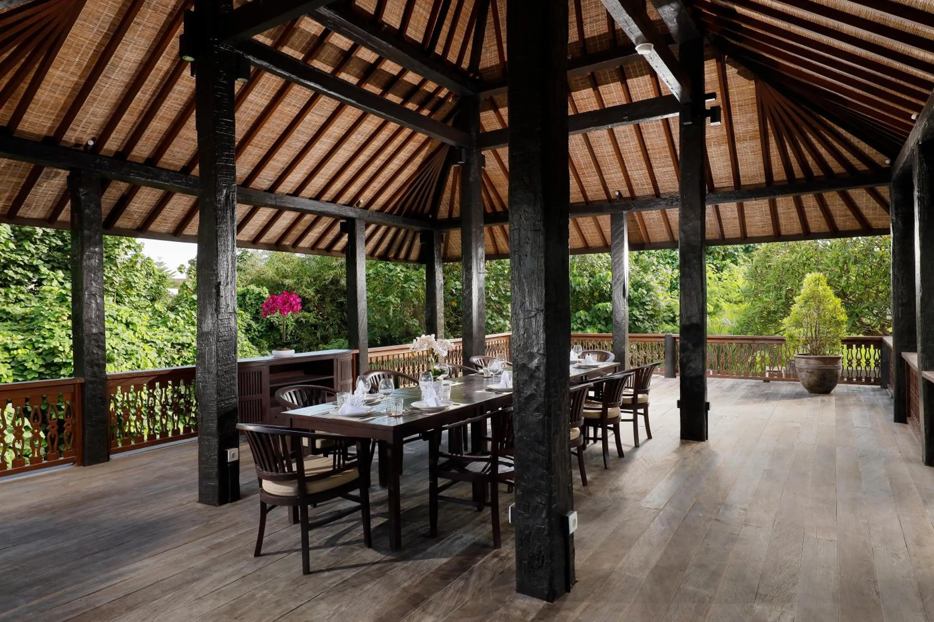 Garden in The Bija Villas by Nakula