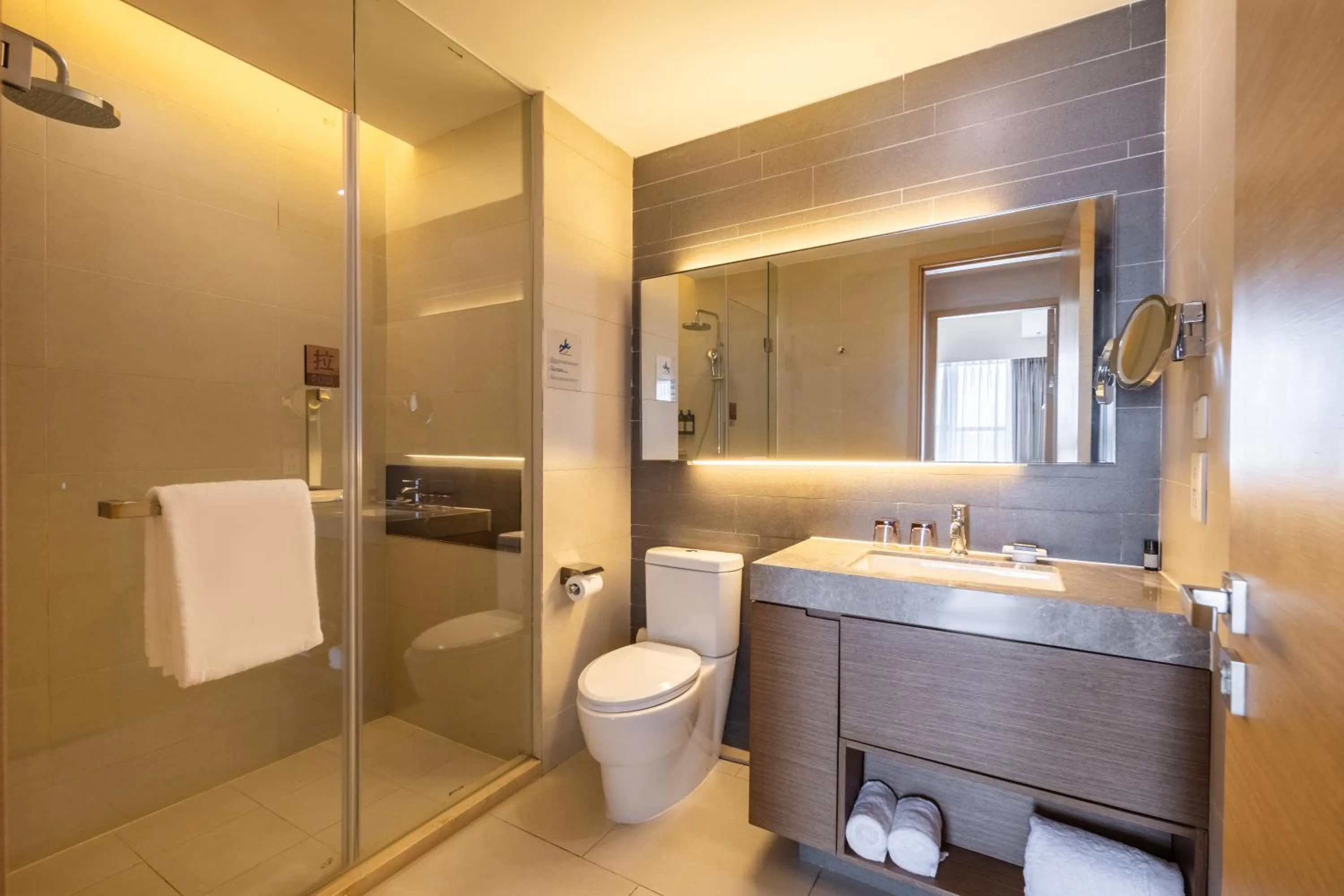 Bathroom in CM Service Apartment Tianjin