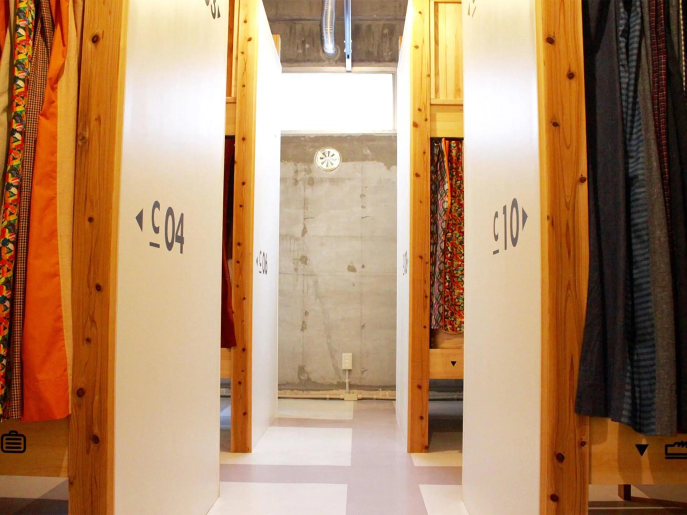 Photo of the whole room in Hostel TangaTable