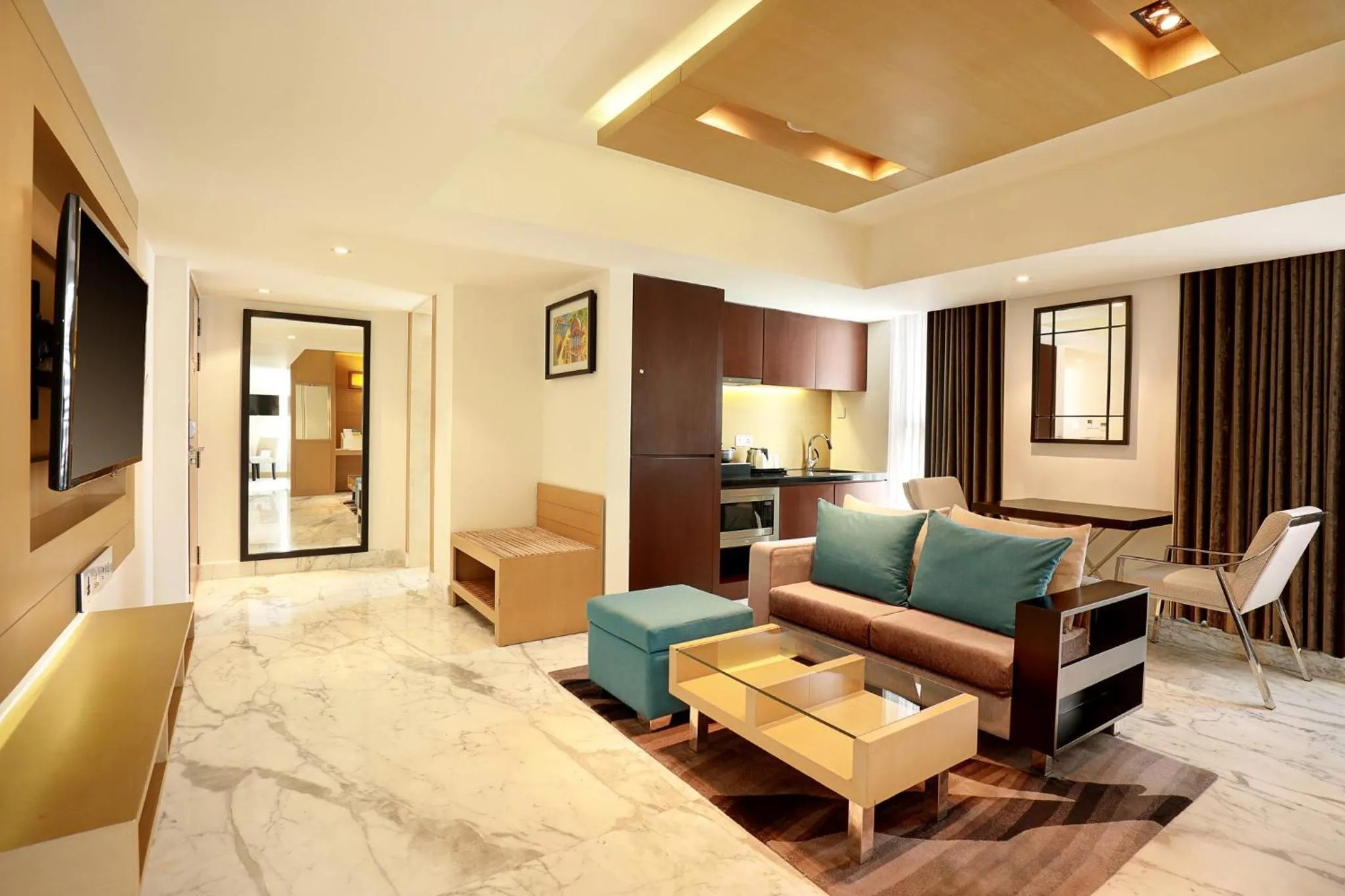 Photo of the whole room in Crowne Plaza Dhaka Gulshan by IHG