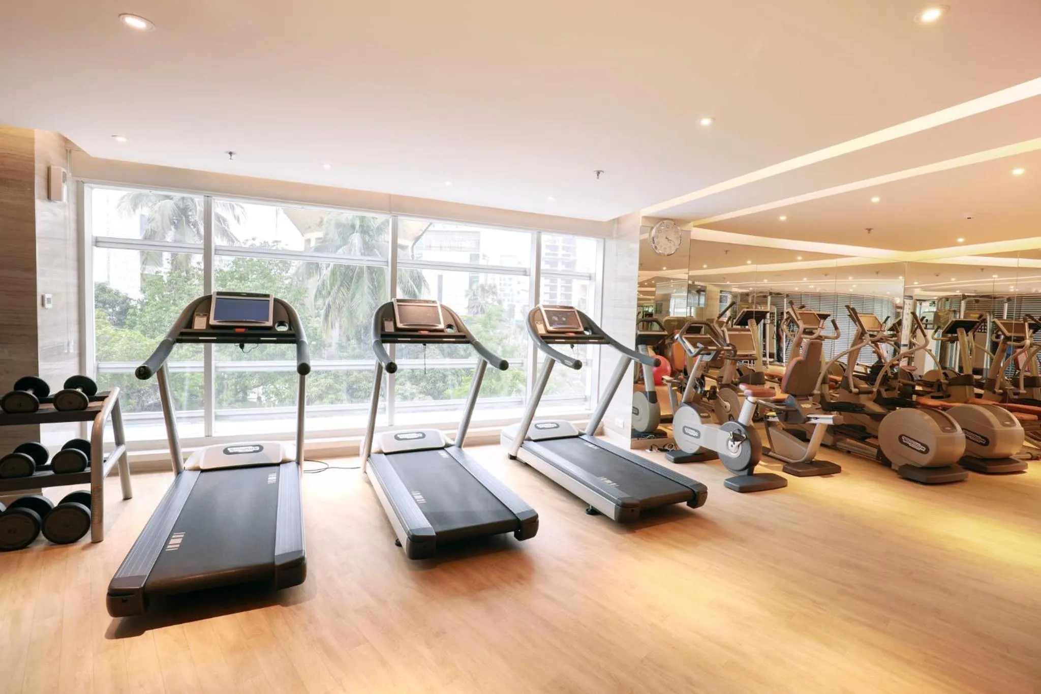 Fitness centre/facilities in Crowne Plaza Dhaka Gulshan by IHG