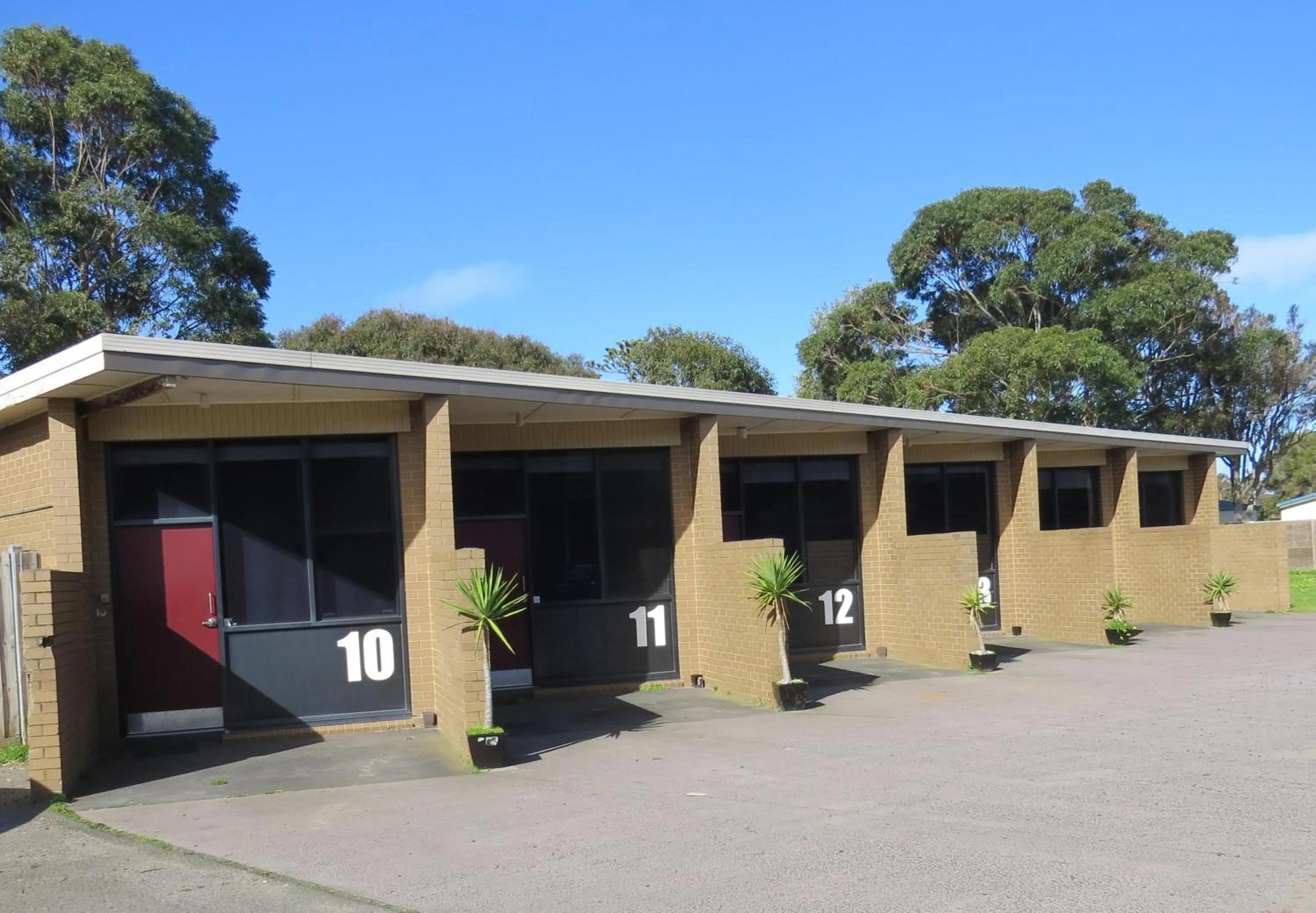 Property building in San Remo Hotel Motel