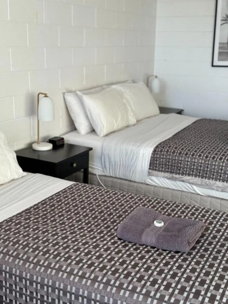 Bed in San Remo Hotel Motel