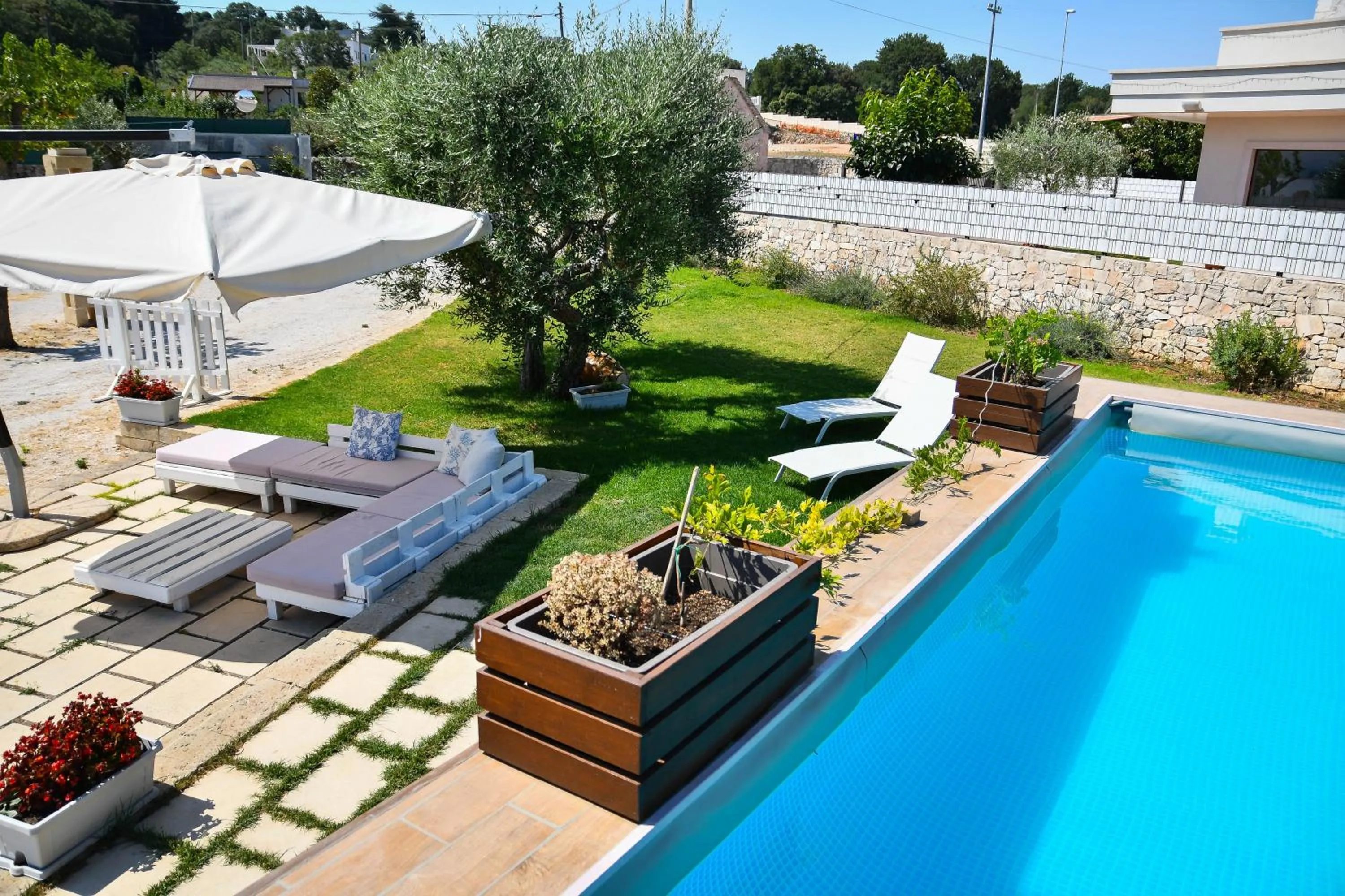 Pool view in Trulli Donna Isabella