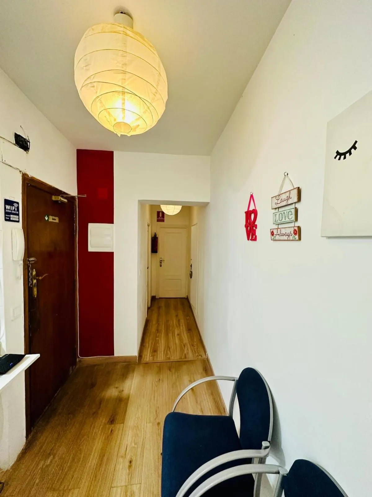 Rooms in Madrid Downtown