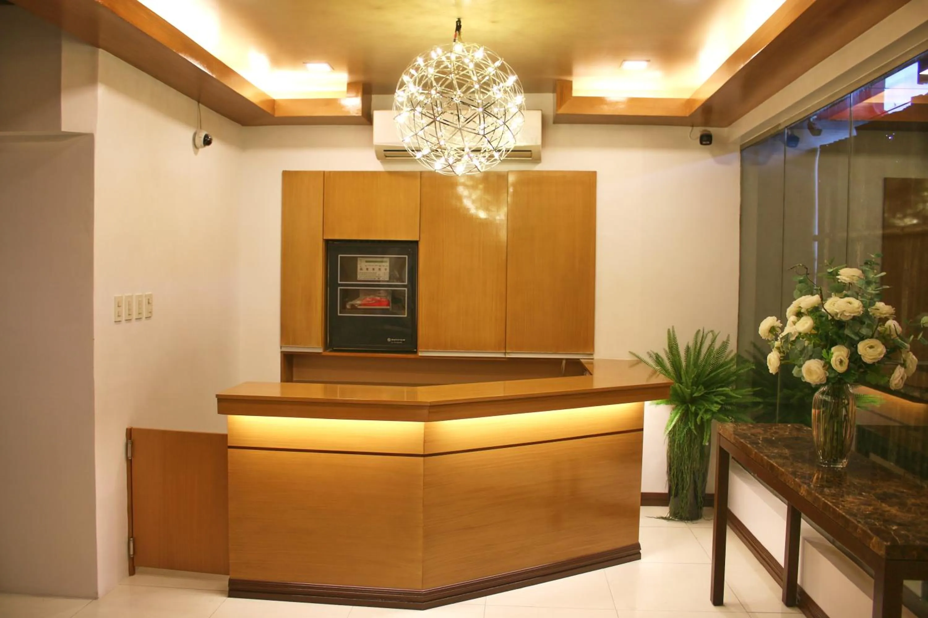 LuxeLite Suites Pasay