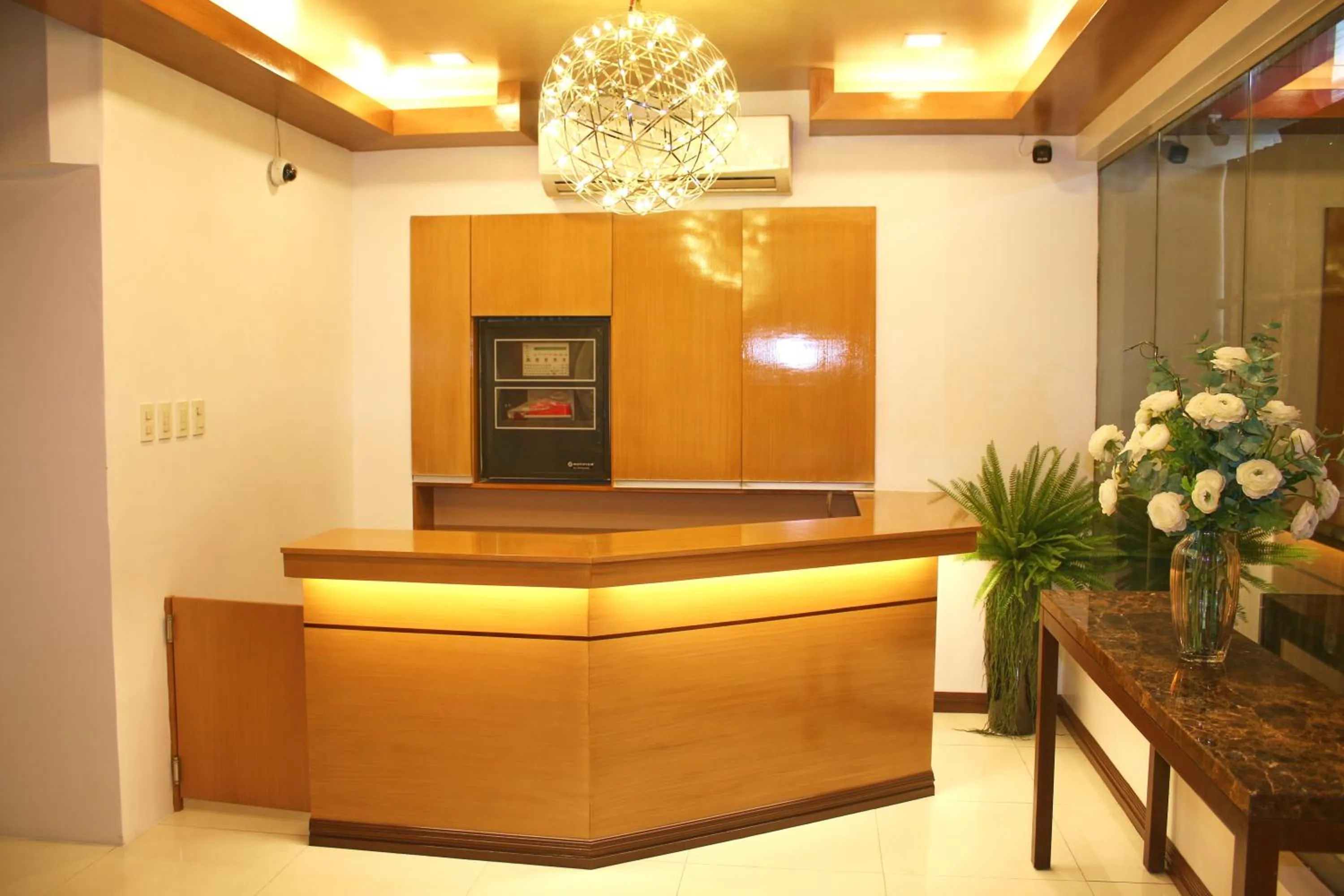 LuxeLite Suites Pasay