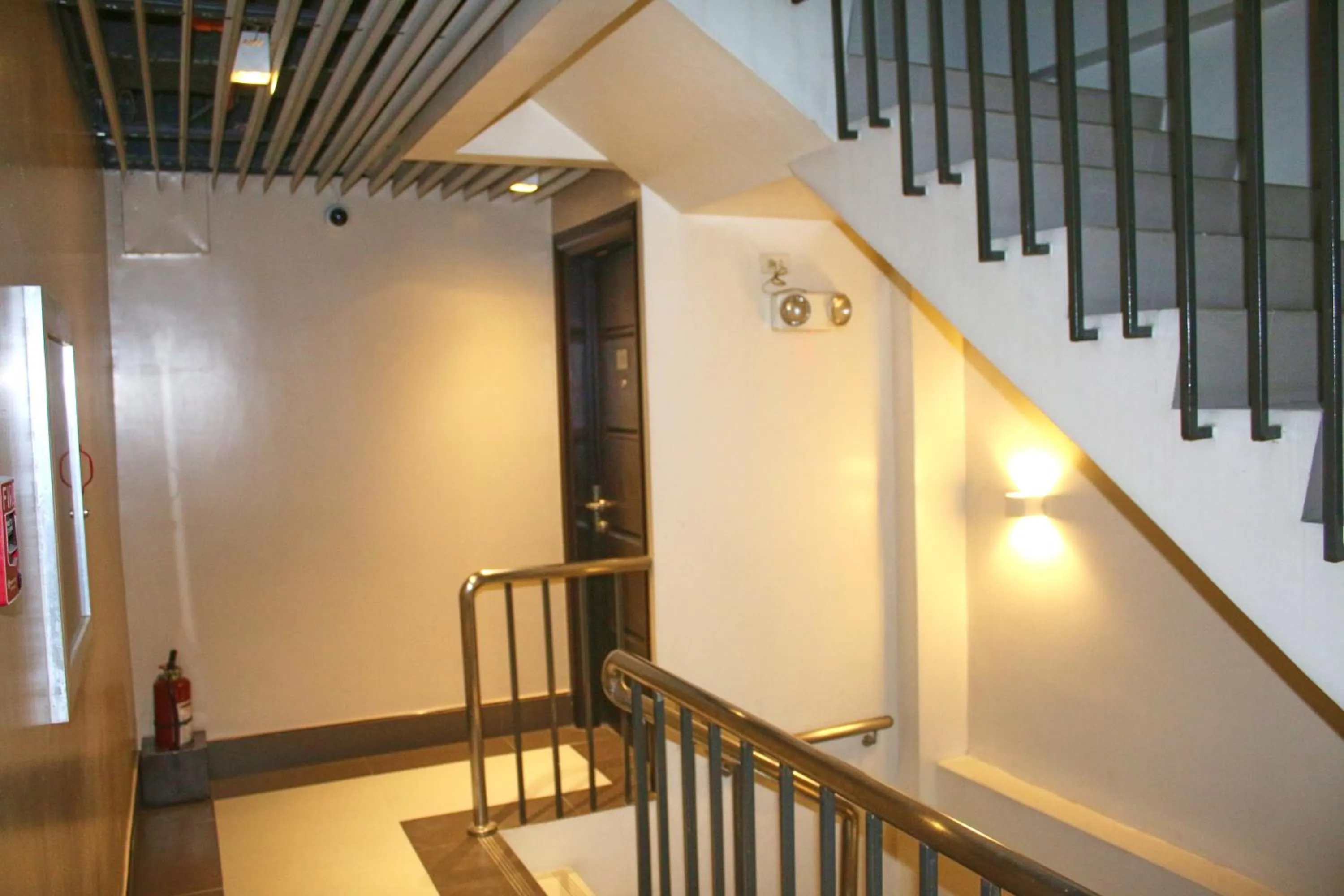 LuxeLite Suites Pasay