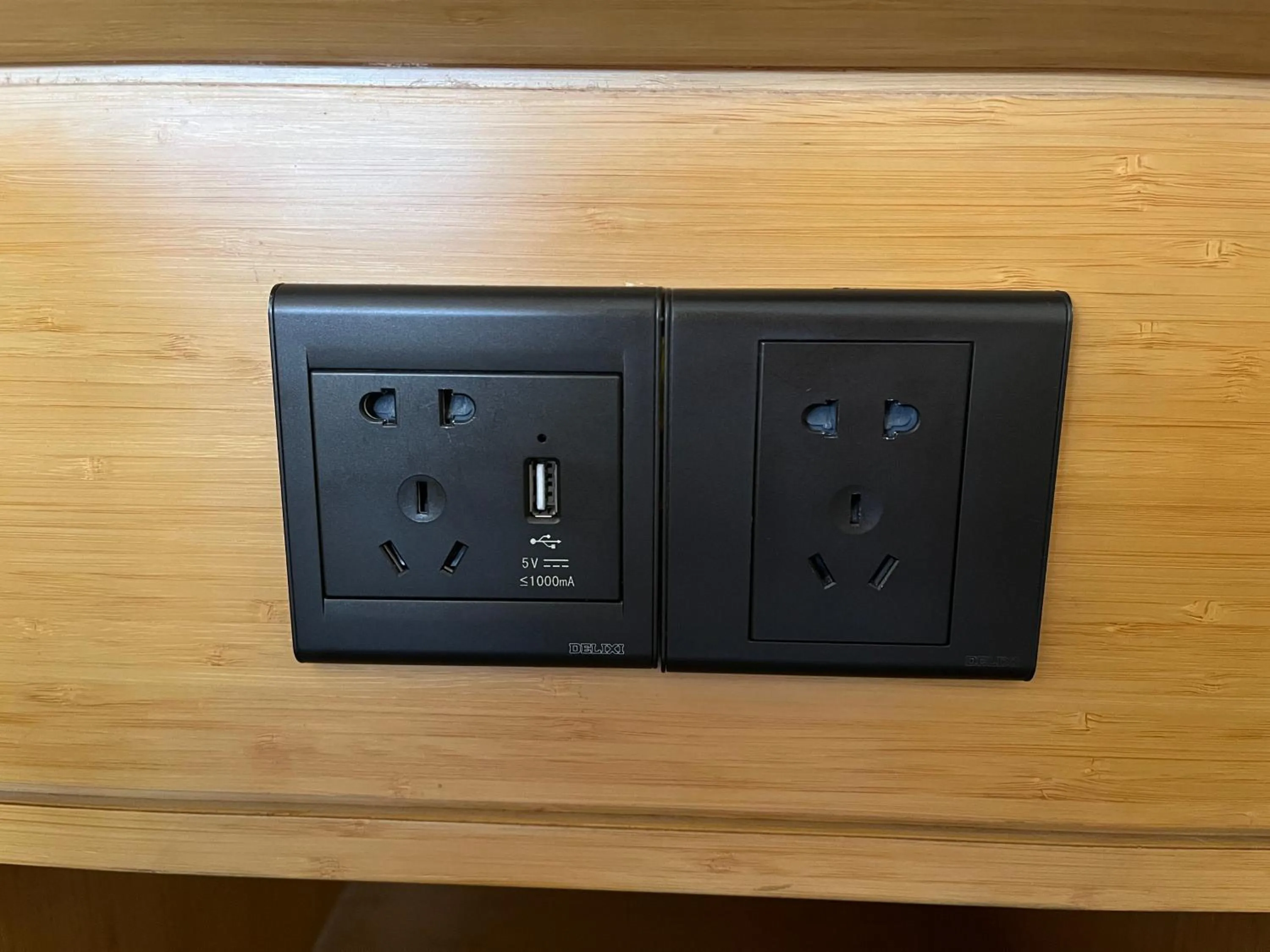 Area and facilities in 2000 Hotel Downtown Kigali