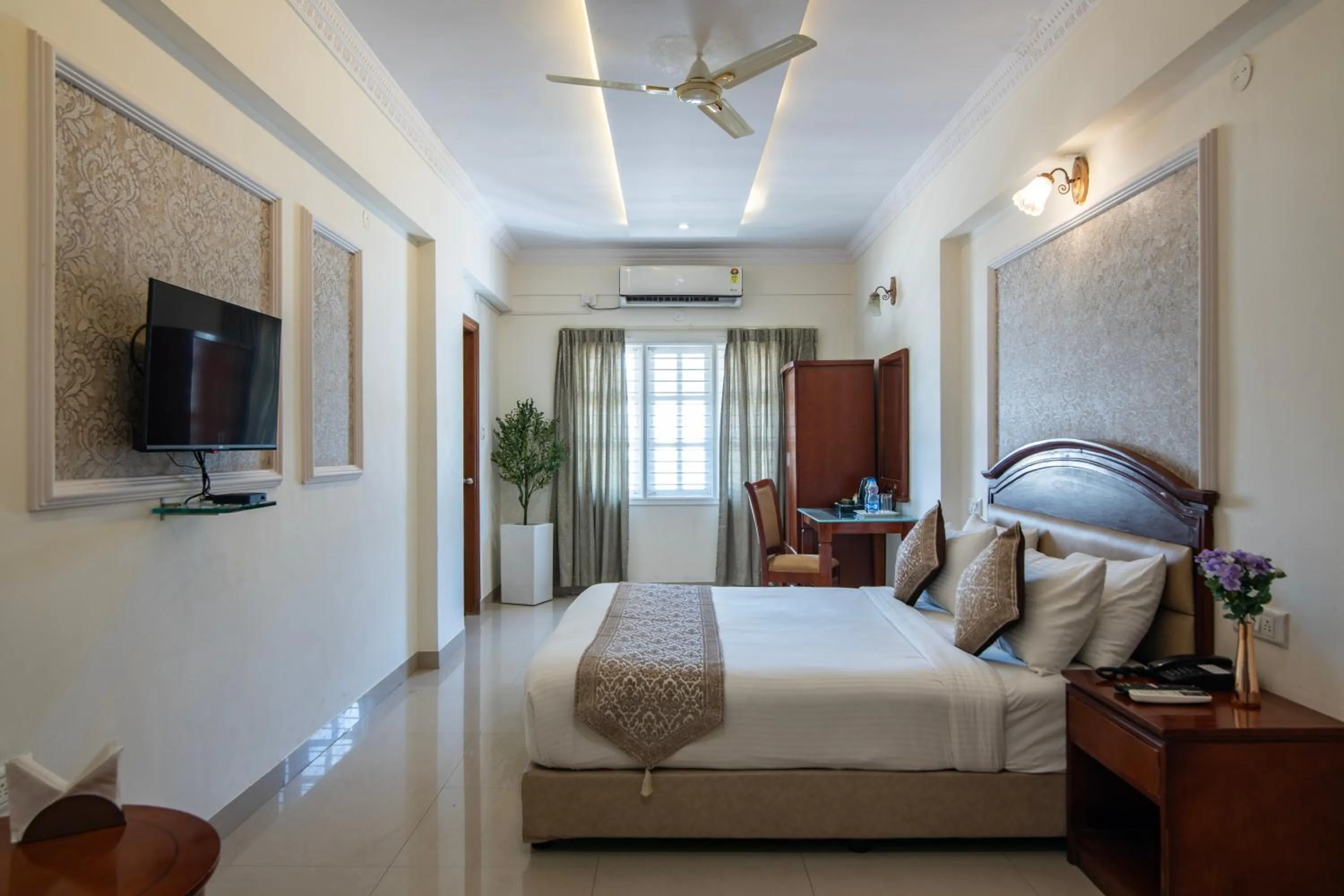 Bedroom, Bed in Hyde Park Orchards