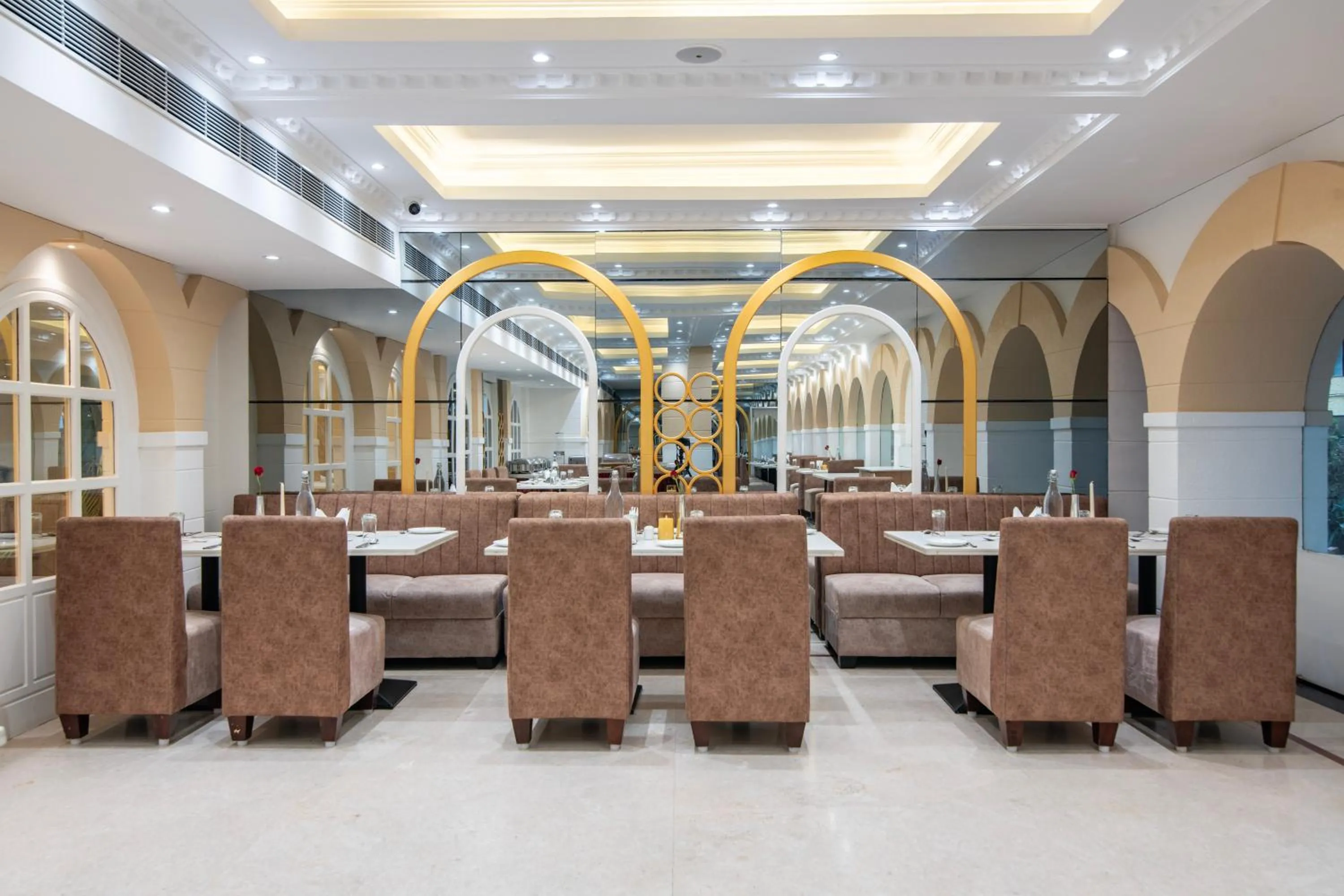 Restaurant/places to eat in Hyde Park Orchards