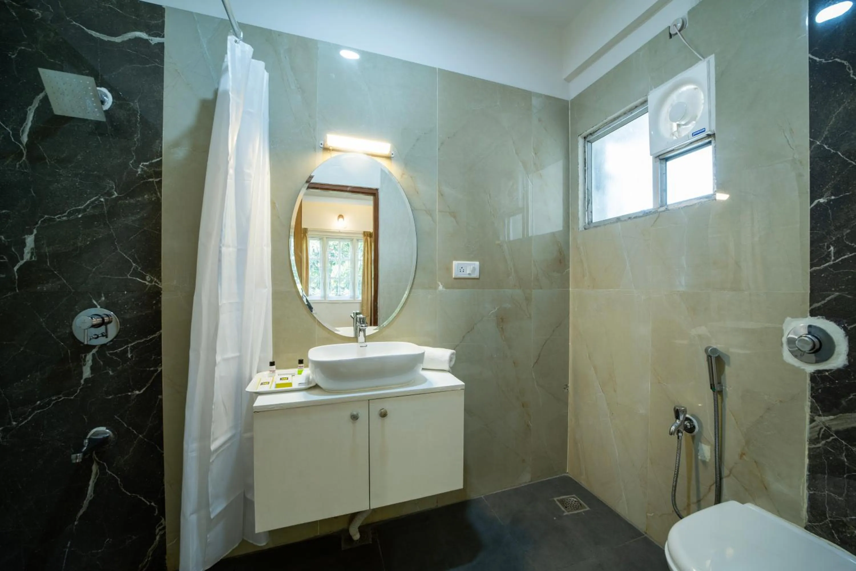 Bathroom in Hyde Park Orchards