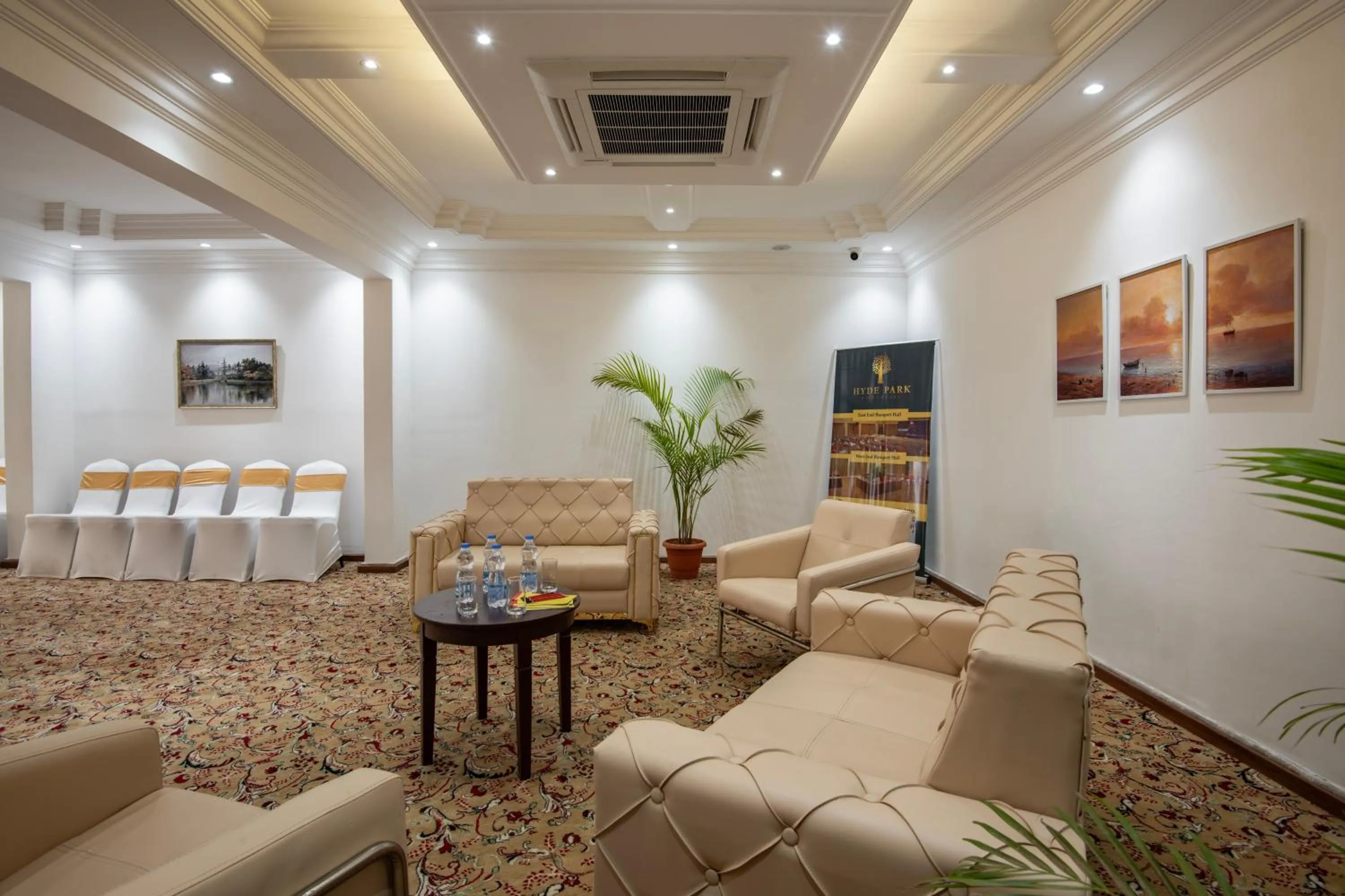 Banquet/Function facilities in Hyde Park Orchards