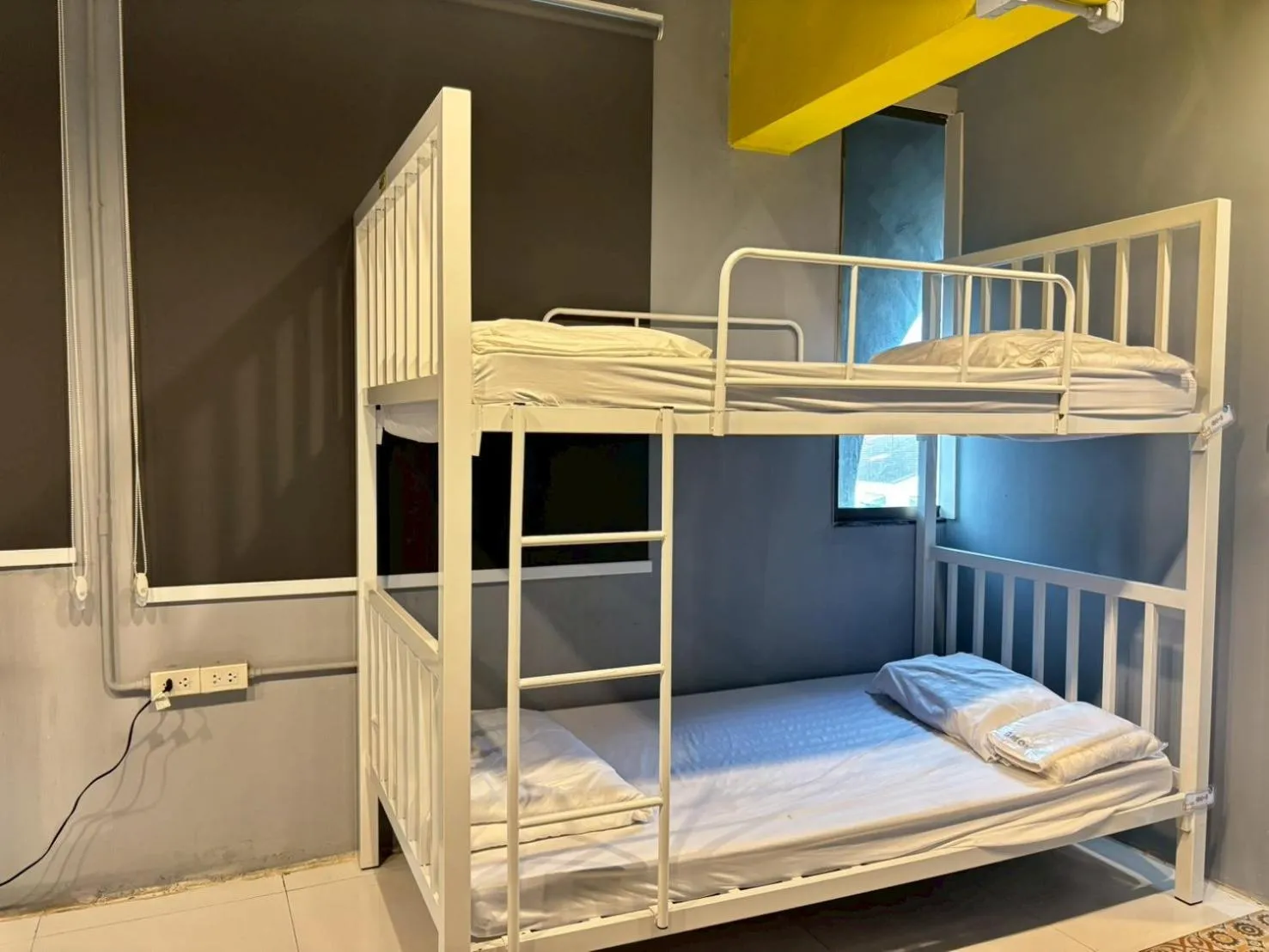 Bed in Sukhum Huai Khwang Guest House