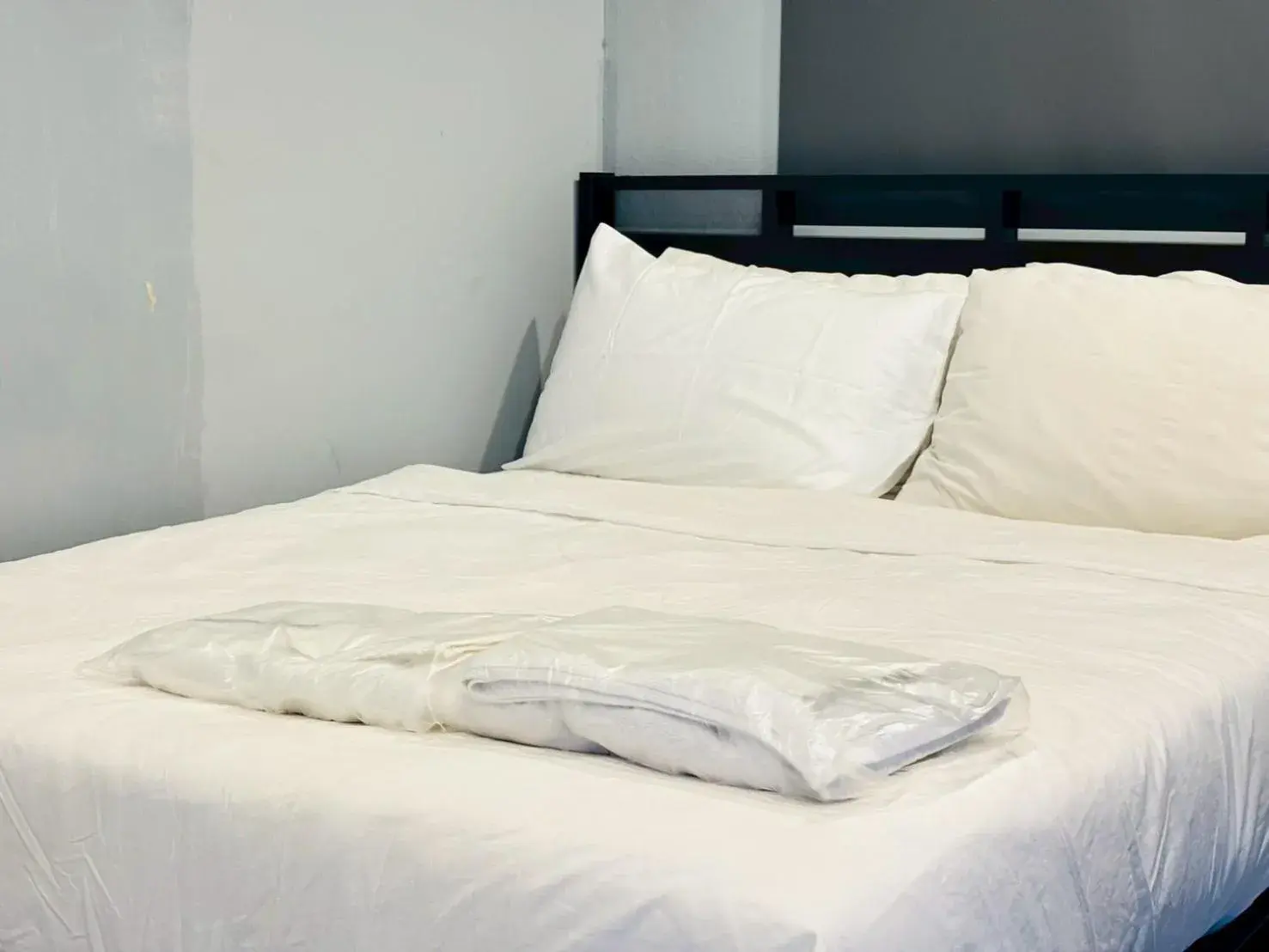 Double Room with Shared Bathroom in Sukhum Huai Khwang Guest House Double Room with Shared Bathroom in Sukhum Huai Khwang Guest House