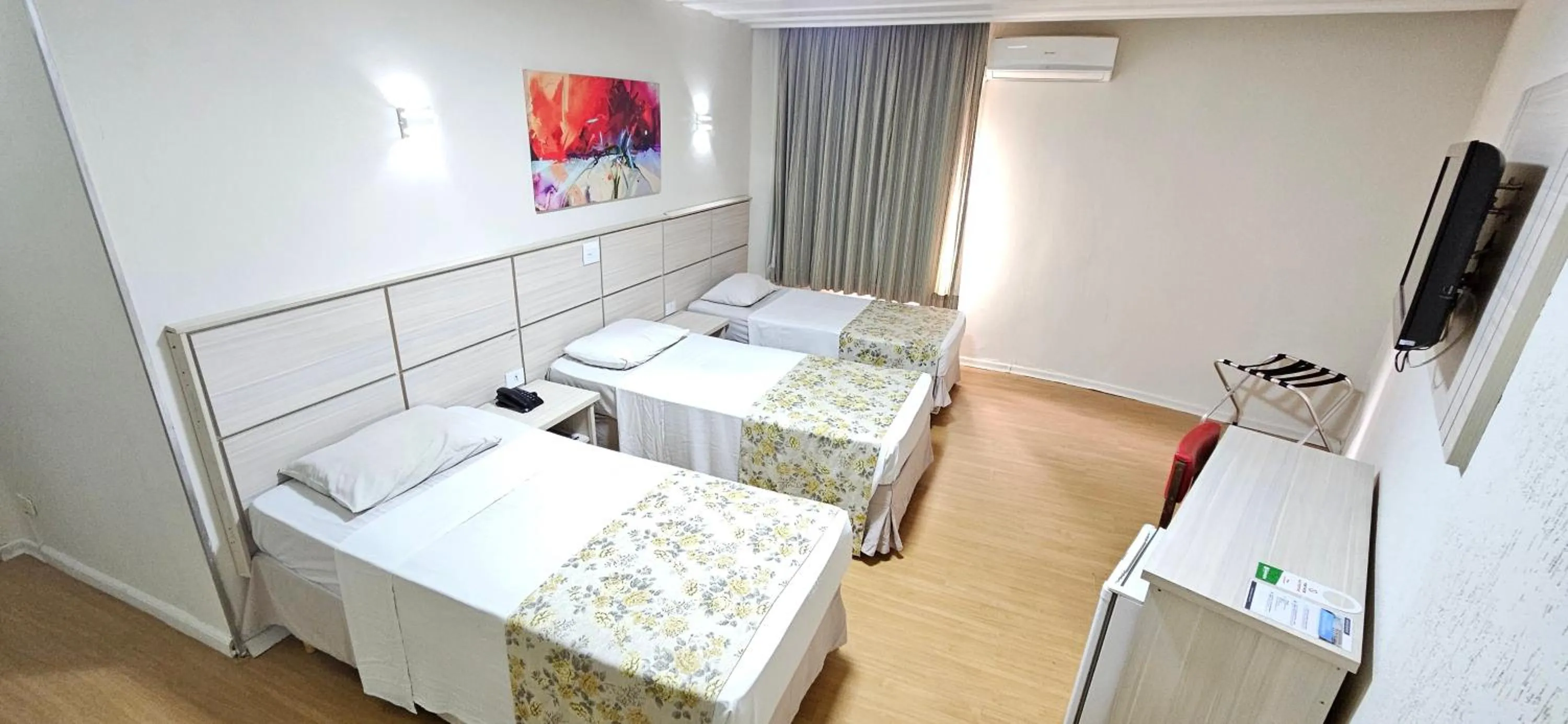 TV and multimedia, Bed in Hotel Euro Suite São Paulo by Nacional Inn - A 600 METROS DA RUA 25 DE MARÇO