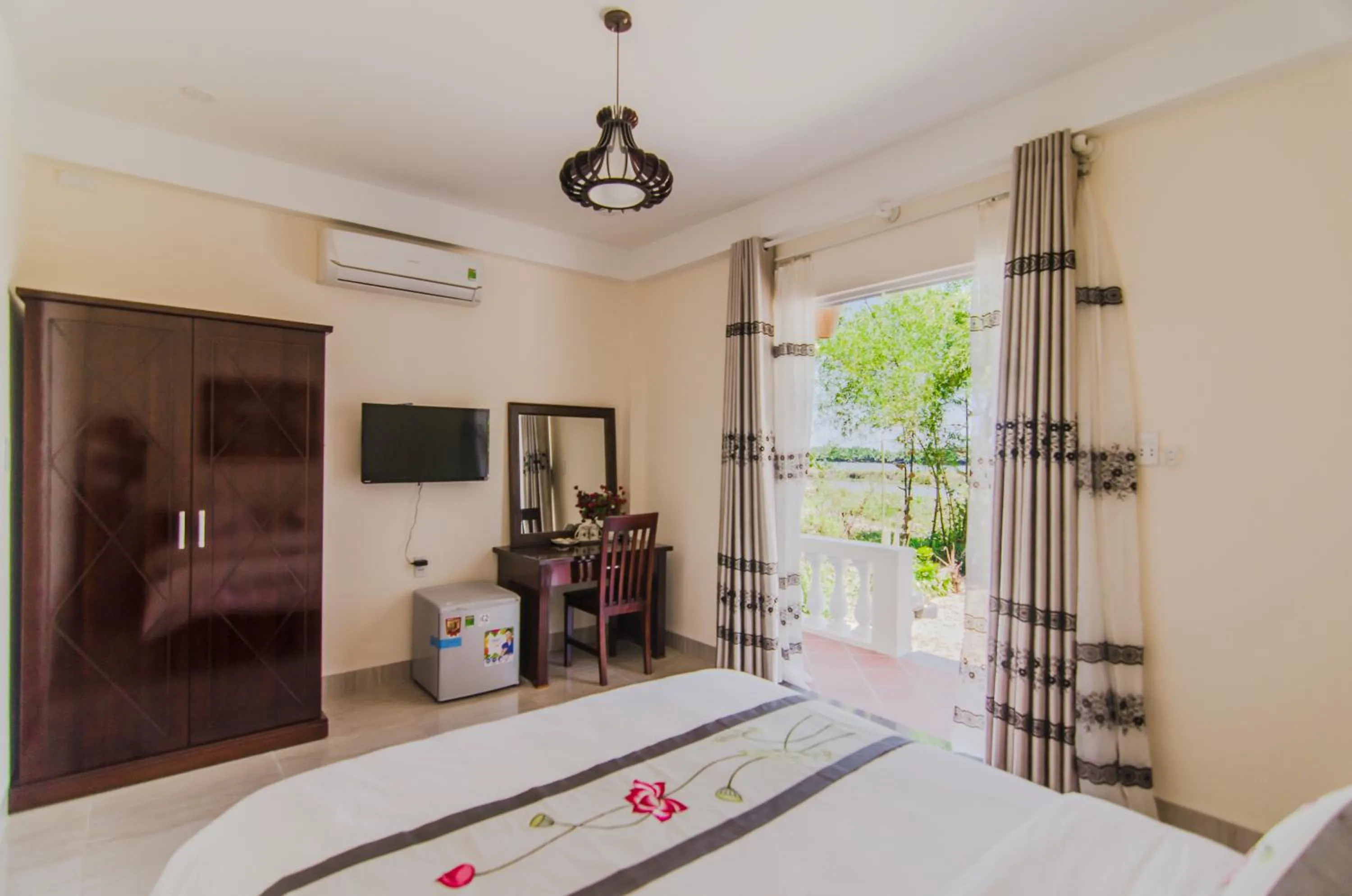 Other, Bed in The Moon River Homestay & Villa