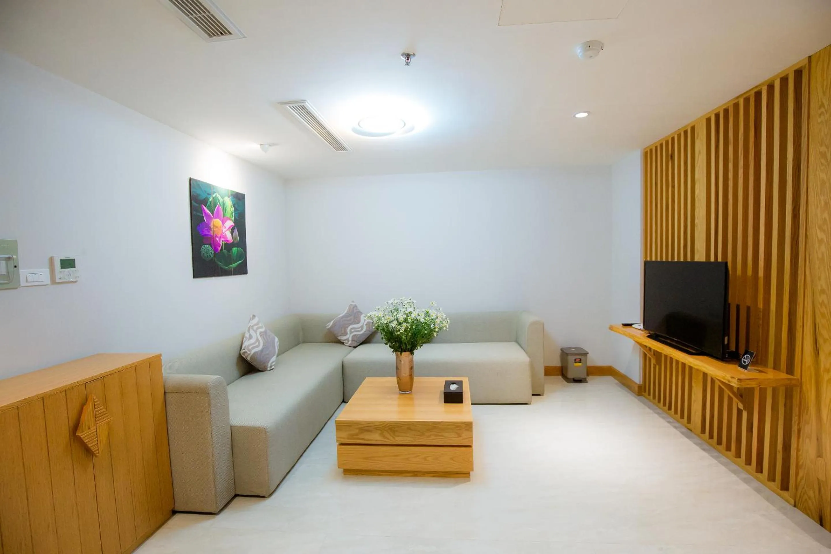 Communal lounge/ TV room in Hai Phong Tower - Apartment & Hotel