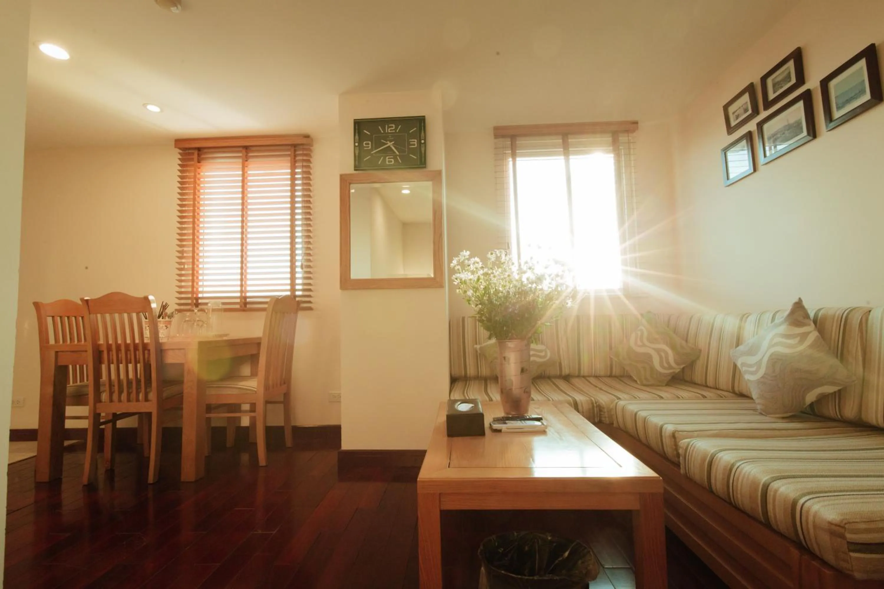 Living room, Bed in Hai Phong Tower - Apartment & Hotel