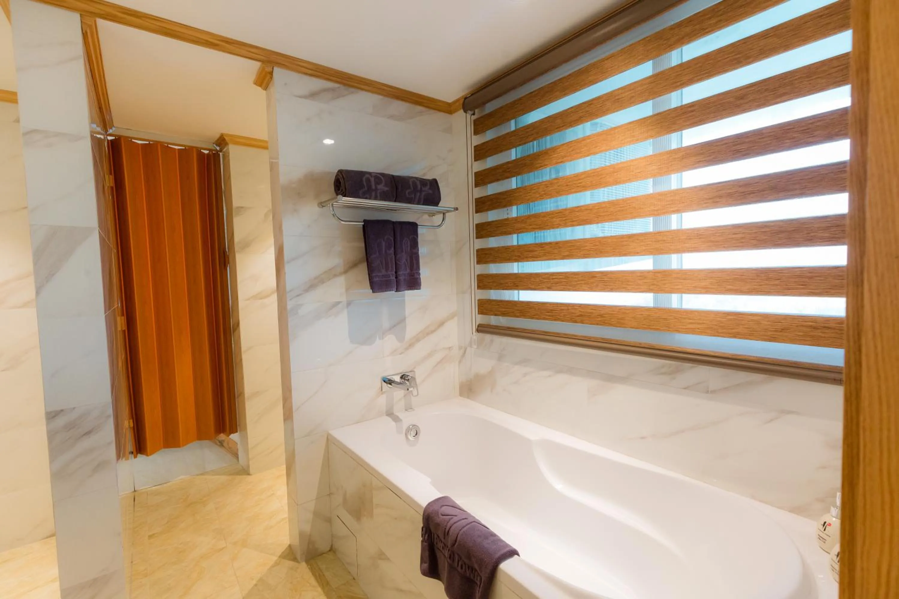 Bathroom in Hai Phong Tower - Apartment & Hotel