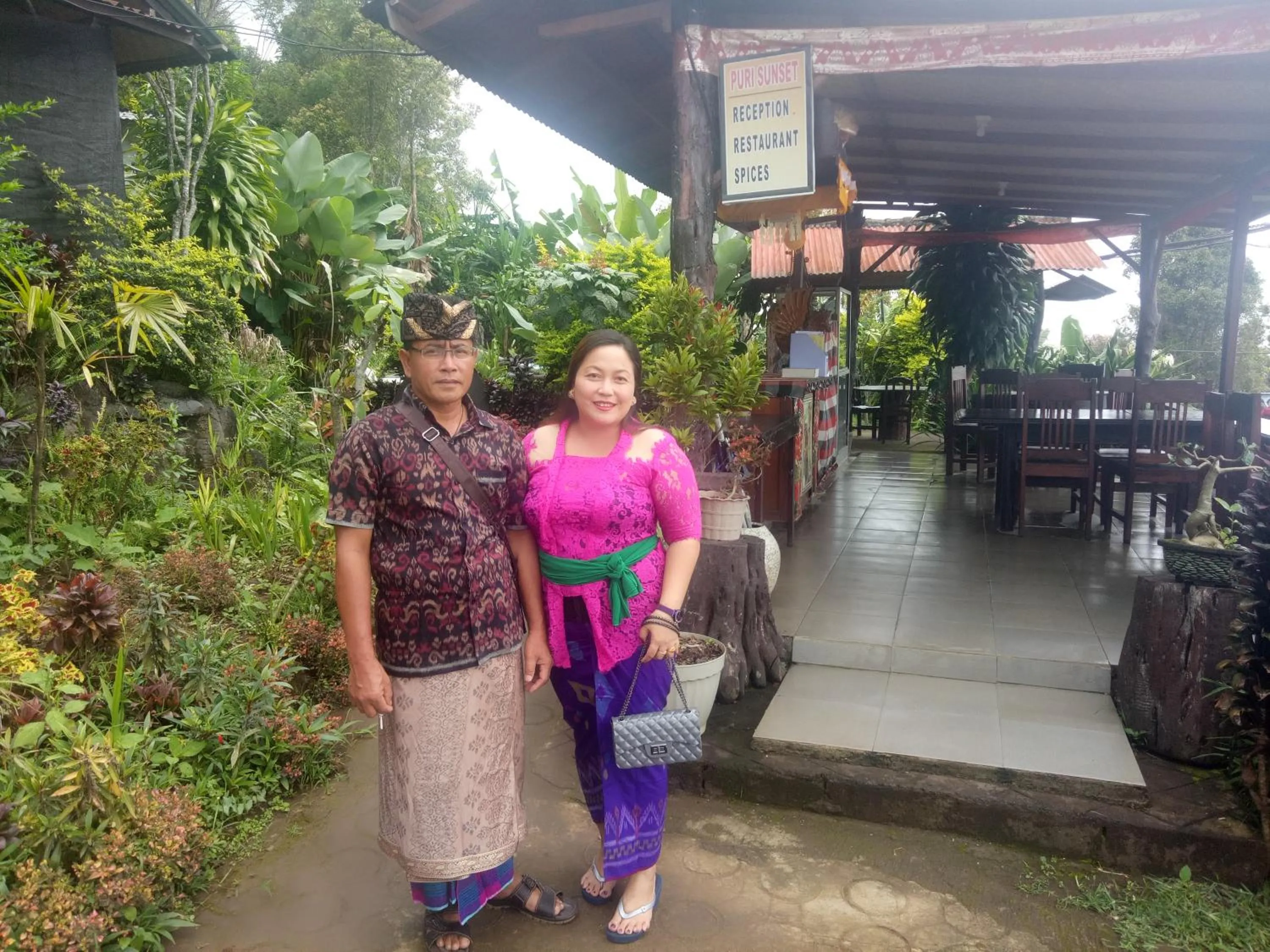 Family in Puri Sunset Homestay